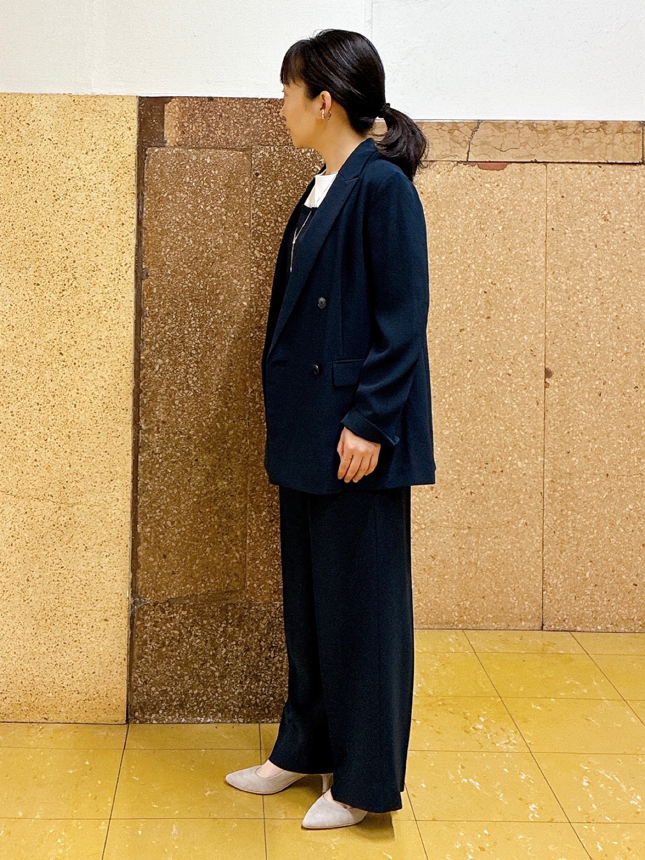 hattoriさんの「INDIVI｜【洗える／多機能／SETUP可】着る日傘ダブルジャケット」を使ったコーディネート