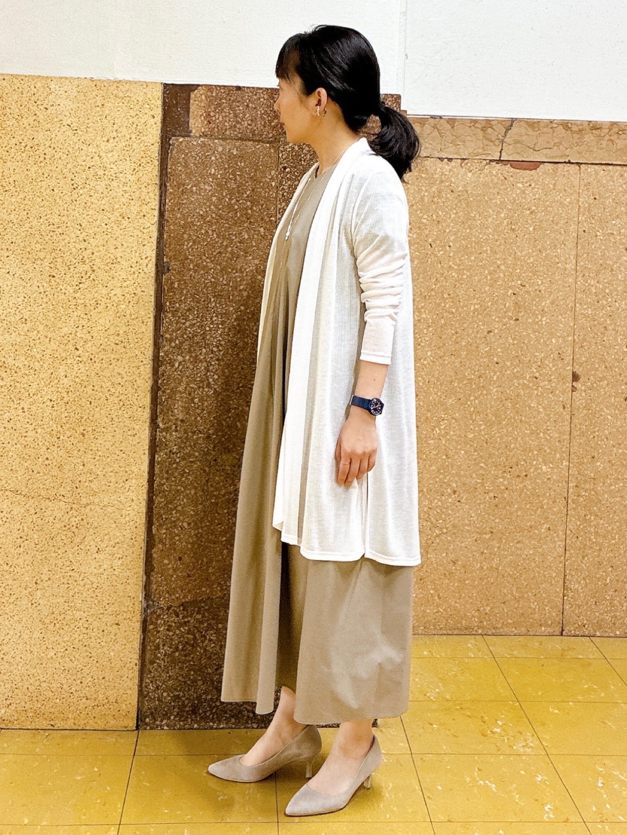 hattoriさんの「INDIVI｜【洗える／アンサンブル可能】シアースストライプカーディガン」を使ったコーディネート