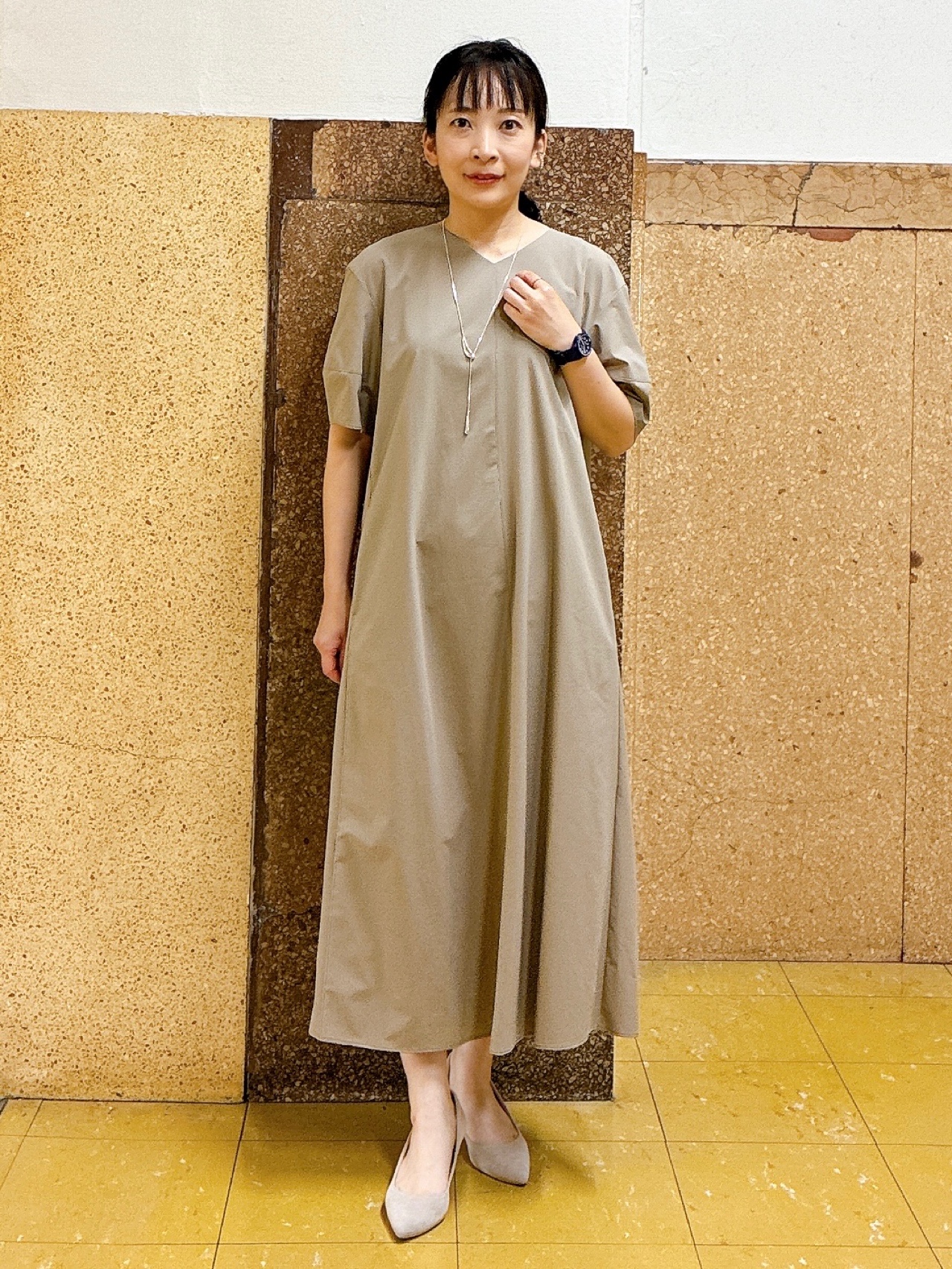 hattoriさんの「INDIVI｜【洗える／アンサンブル可能】シアースストライプカーディガン」を使ったコーディネート