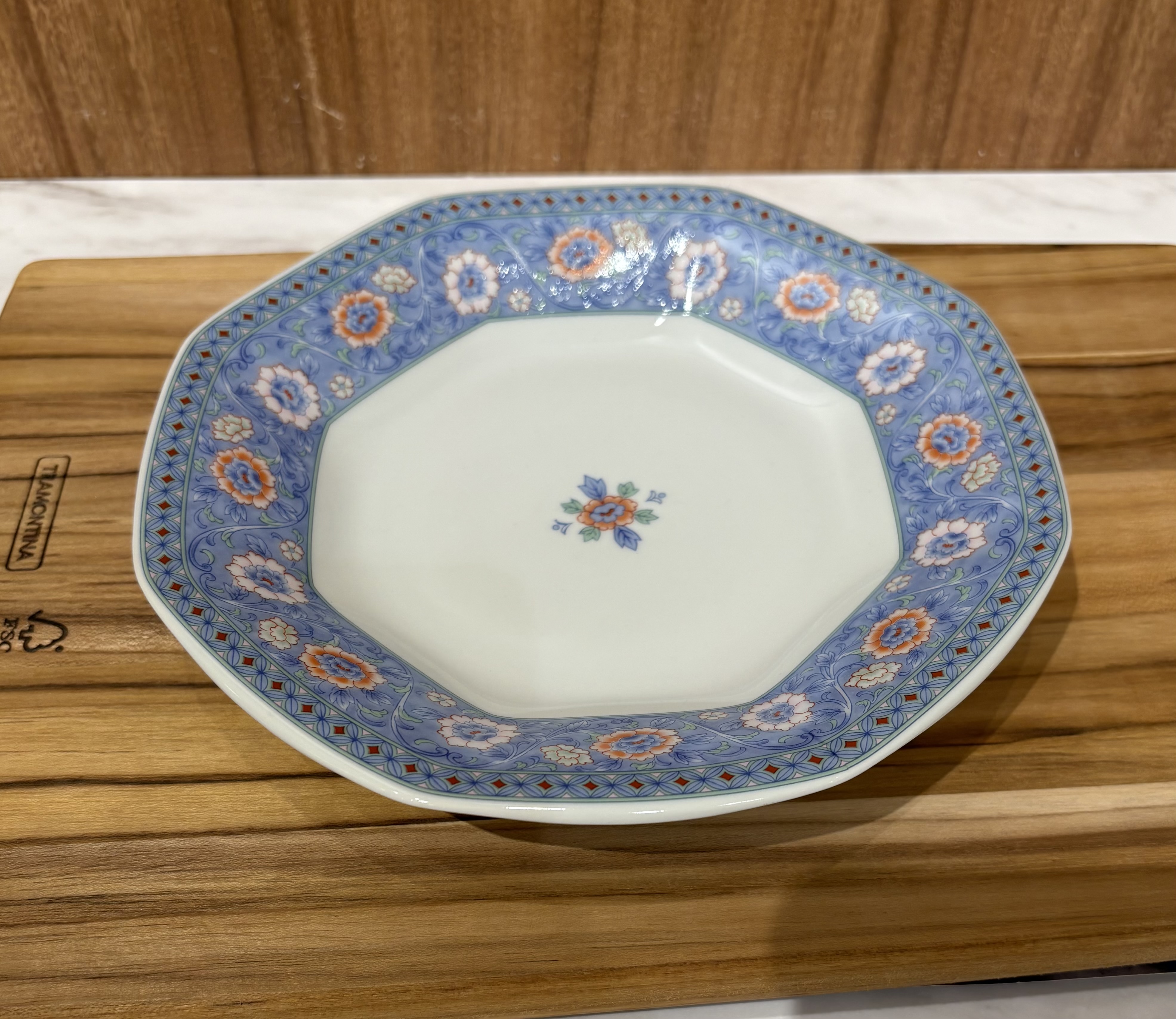 YUKOさんの「212 KITCHEN STORE｜キッチン 抗菌カッティングボード 長角中 ＜TRAMONTINA トラモンティーナ＞」を使ったコーディネート