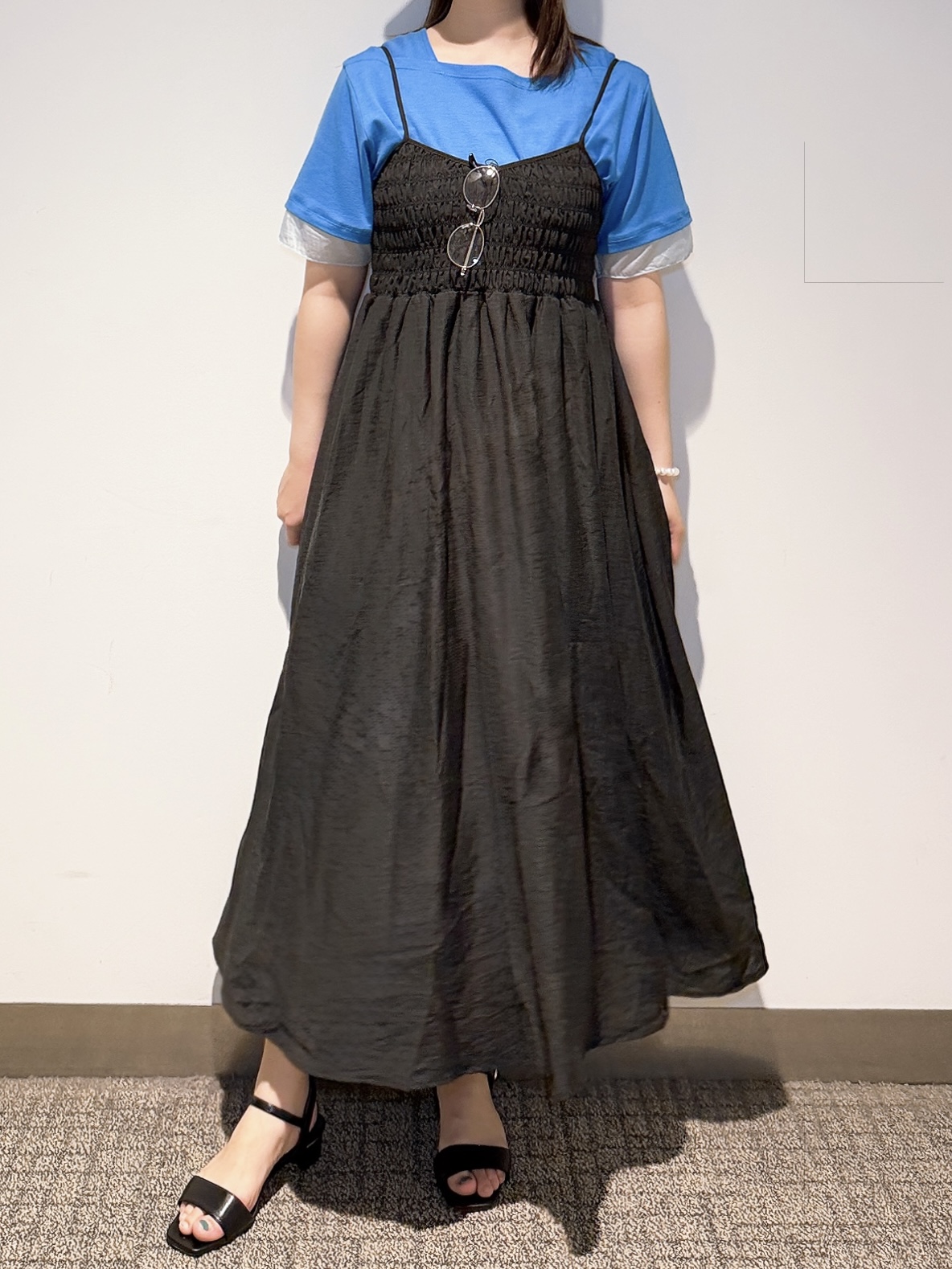 みーさんの「grove｜【二の腕カバー/UVカット・ひんやり】袖口シアースクエアネックTシャツ」を使ったコーディネート