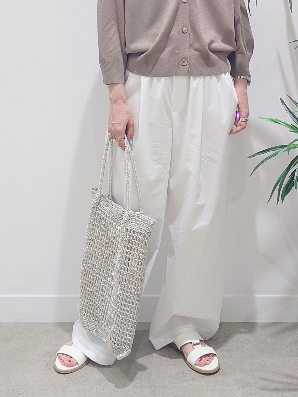 MUTSUKOさんの「UNTITLED｜【アンサンブル可/シアー】リネンエステルカーディガン」を使ったコーディネート