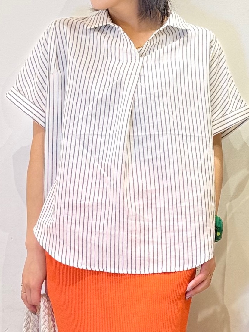 misakiさんの「SHOO･LA･RUE｜【ひんやり/UV】インせず着られる フレンチリネンスキッパーシャツ」を使ったコーディネート