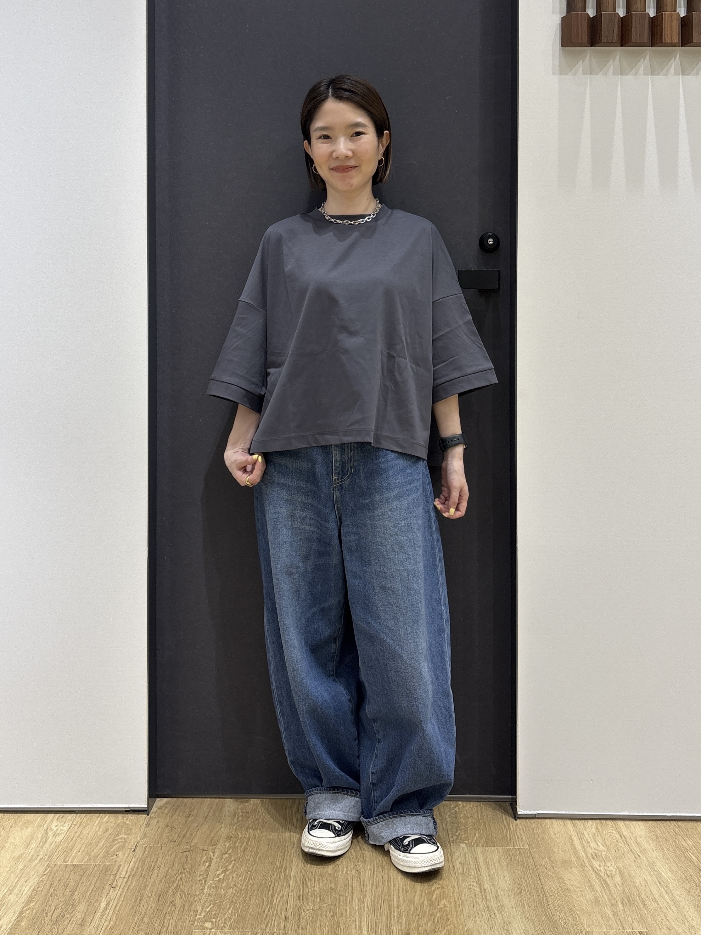 risaさんの「Dessin｜【新色追加/体型カバー】美光沢カットソーボクシーシルエット」を使ったコーディネート
