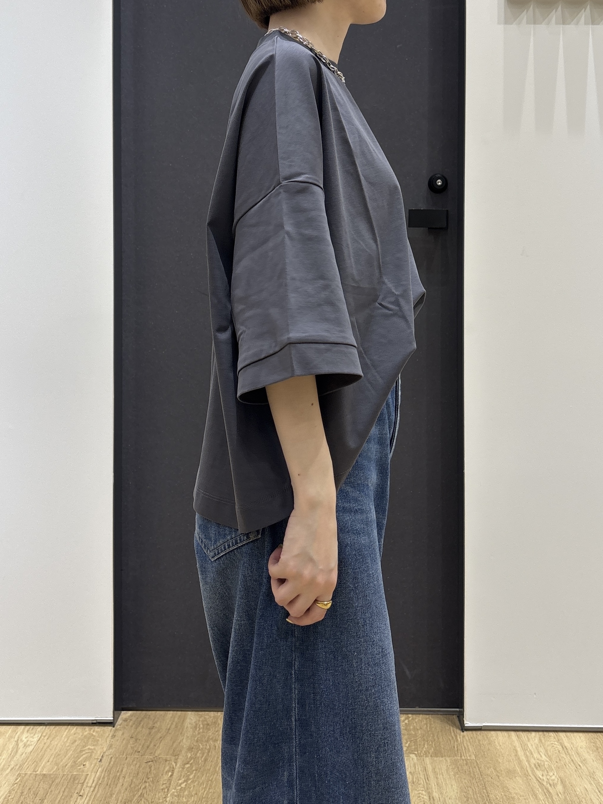 risaさんの「Dessin｜【新色追加/体型カバー】美光沢カットソーボクシーシルエット」を使ったコーディネート