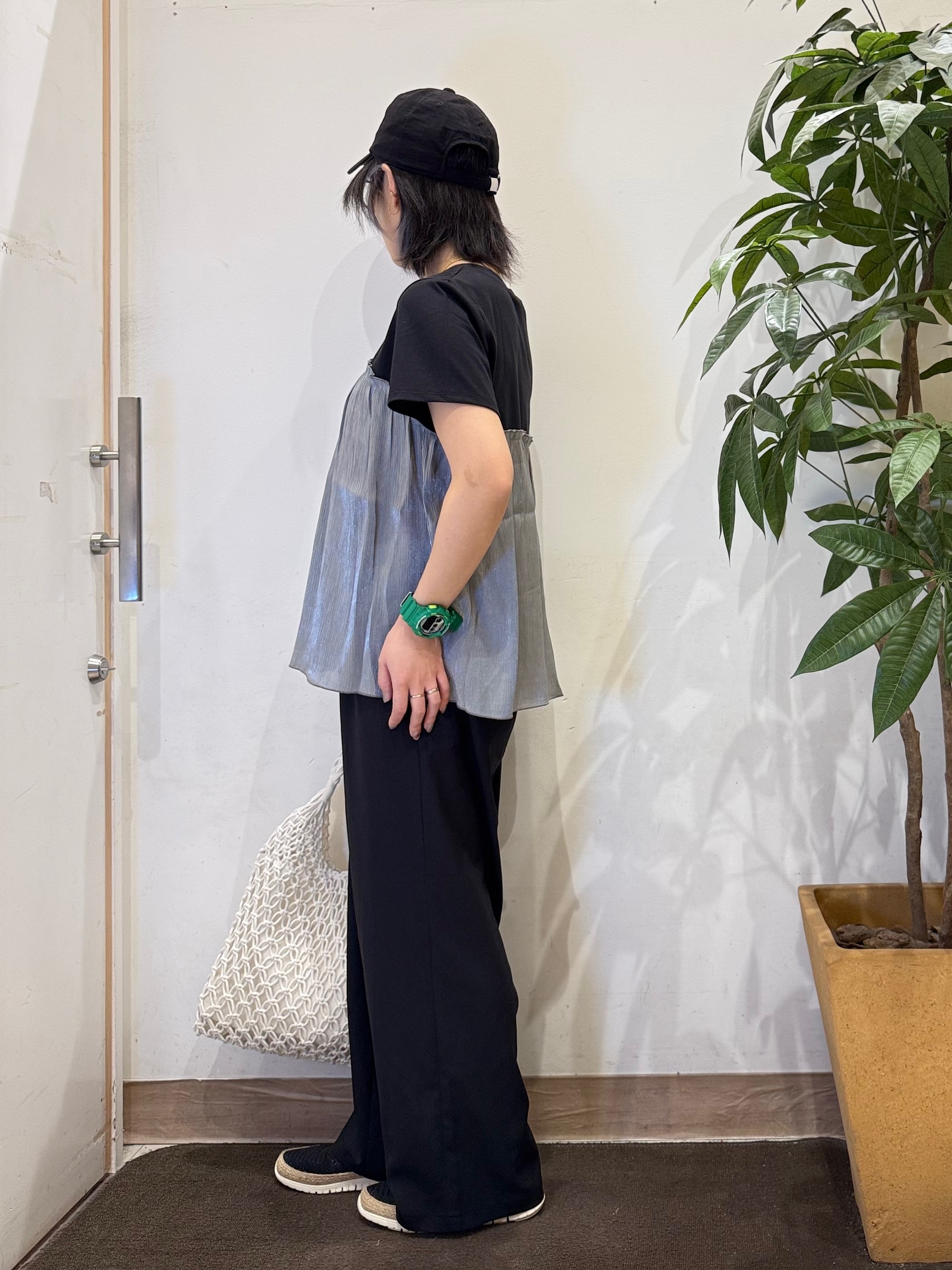 misakiさんの「SHOO･LA･RUE｜【ひんやり/S-LL】1枚でインせず決まる きらきらビスチェ風Tシャツ」を使ったコーディネート
