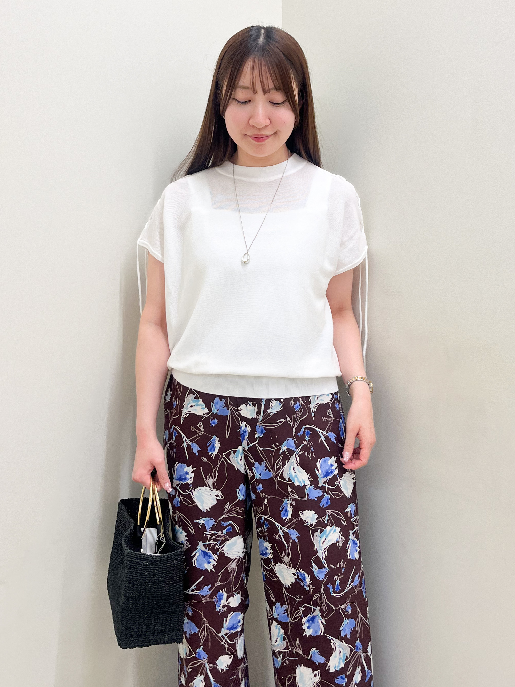 mikikoさんの「Reflect｜レースアップスリーブデザインニット」を使ったコーディネート