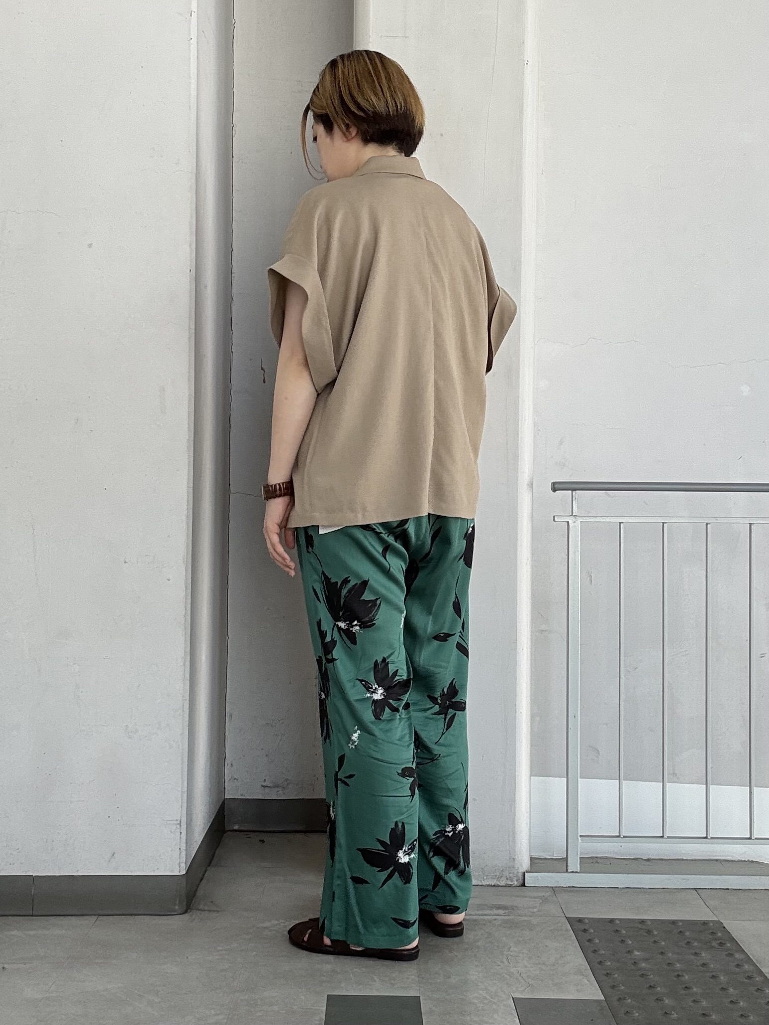 aiさんの「THE SHOP TK｜【夏の通勤スタイルに】涼やかな着心地 麻調ダブルブレストジャケット」を使ったコーディネート