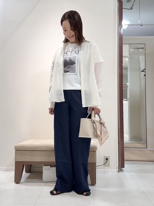 YUIさんの「UNTITLED｜【2WAY/マシンウォッシャブル】カシュクールデザインシャツ」を使ったコーディネート
