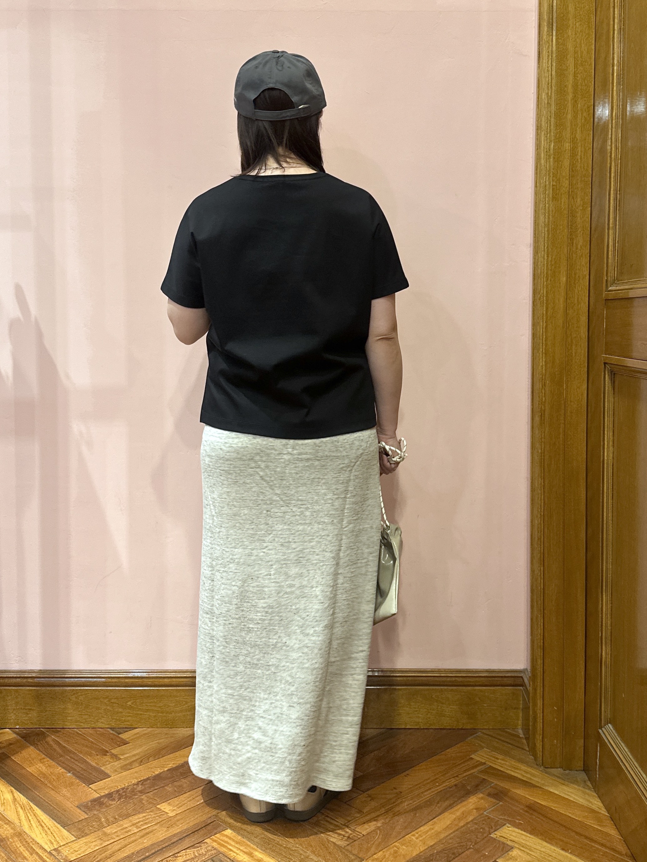 komatsuさんの「DRESSTERIOR｜【接触冷感／抗菌防臭／消臭】アイスクリアコットンドルマンTシャツ」を使ったコーディネート