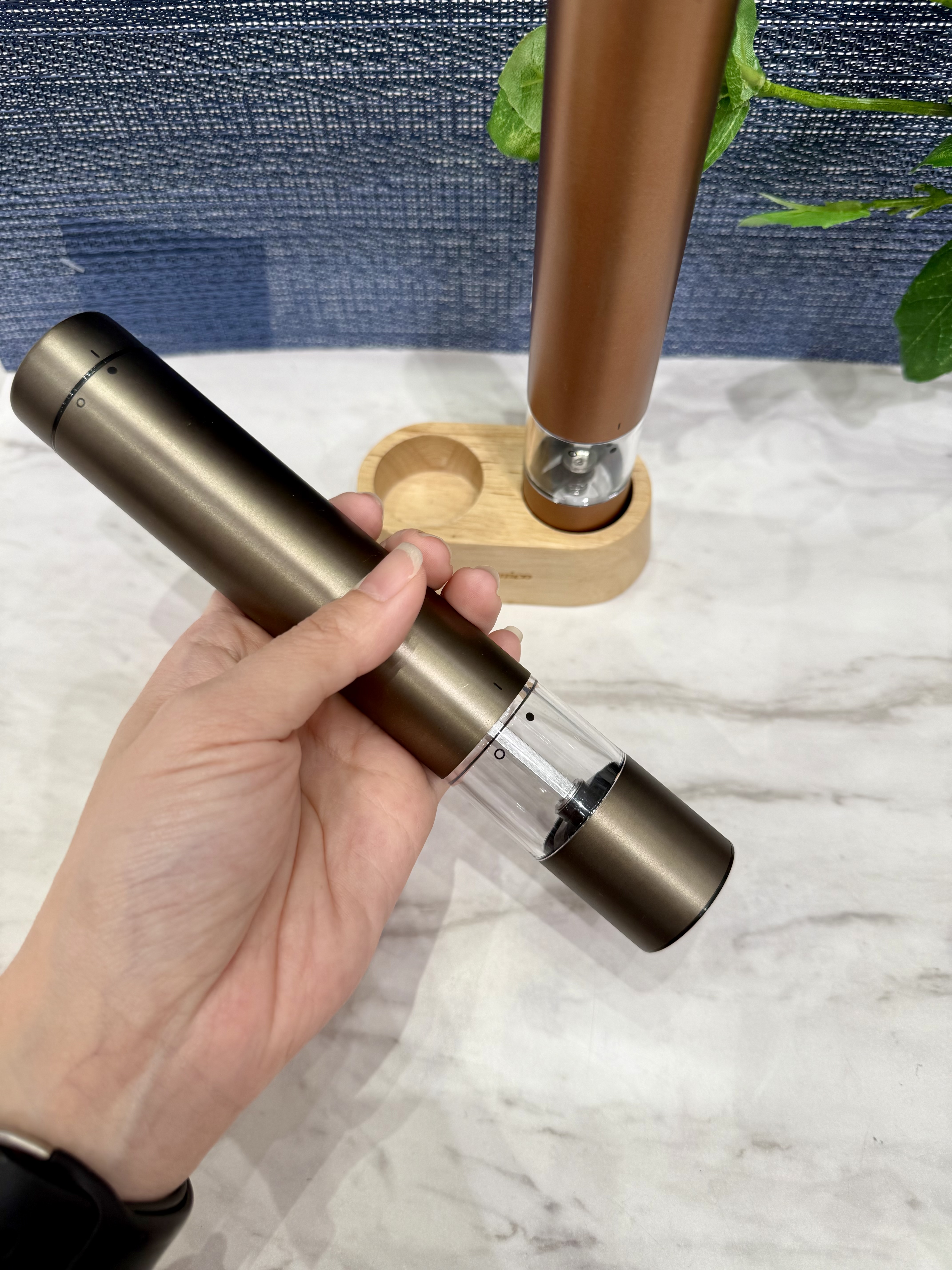 きのこさんの「212 KITCHEN STORE｜ソルト＆ペッパー電動ミル ＜atomico アトミコ＞」を使ったコーディネート