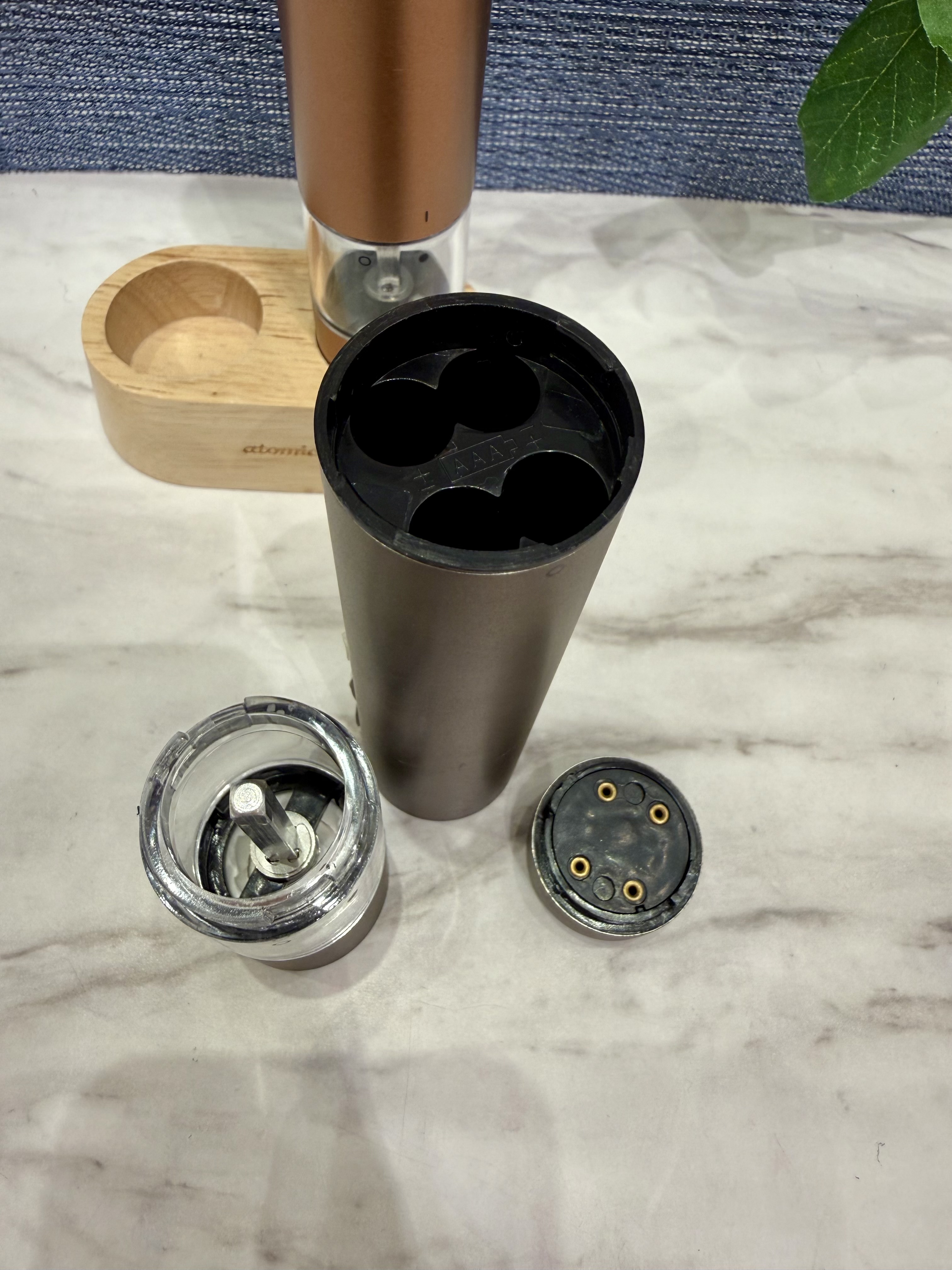 きのこさんの「212 KITCHEN STORE｜ソルト＆ペッパー電動ミル ＜atomico アトミコ＞」を使ったコーディネート