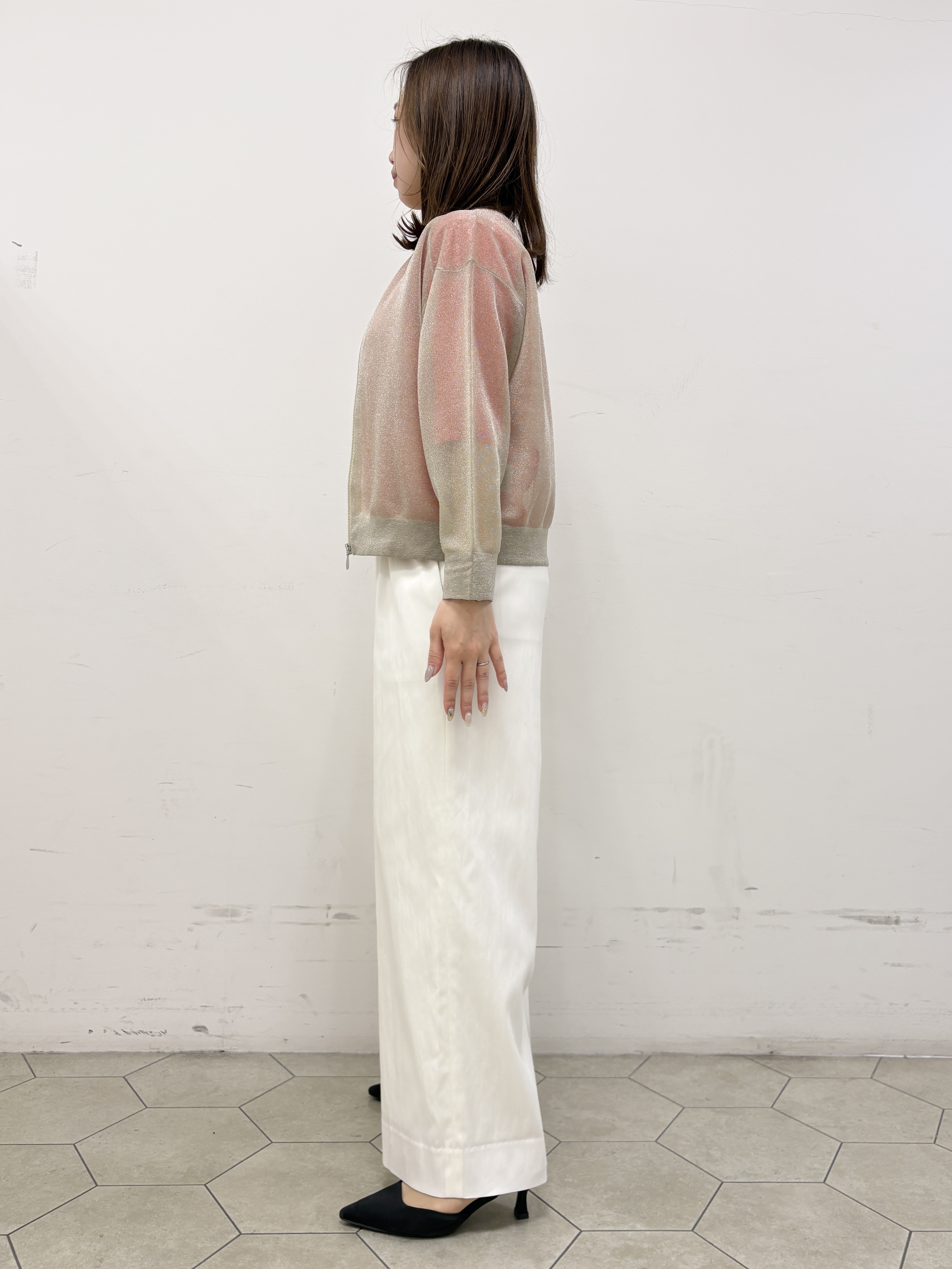kahoさんの「INDIVI｜【UVケア/接触冷感／アンサンブル】丸首カーディガン＆袖スリット5分袖ニット」を使ったコーディネート