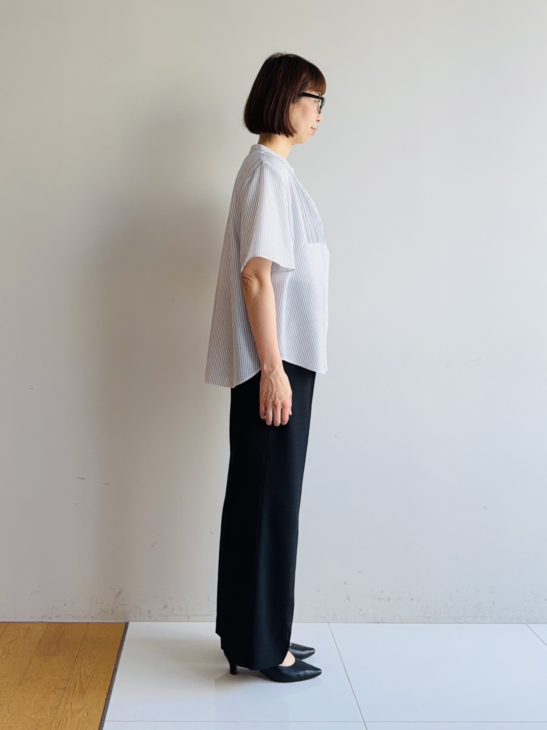 murayamaさんの「INDIVI｜【接触冷感/洗える】シアーシャンブレーピンタックブラウス」を使ったコーディネート