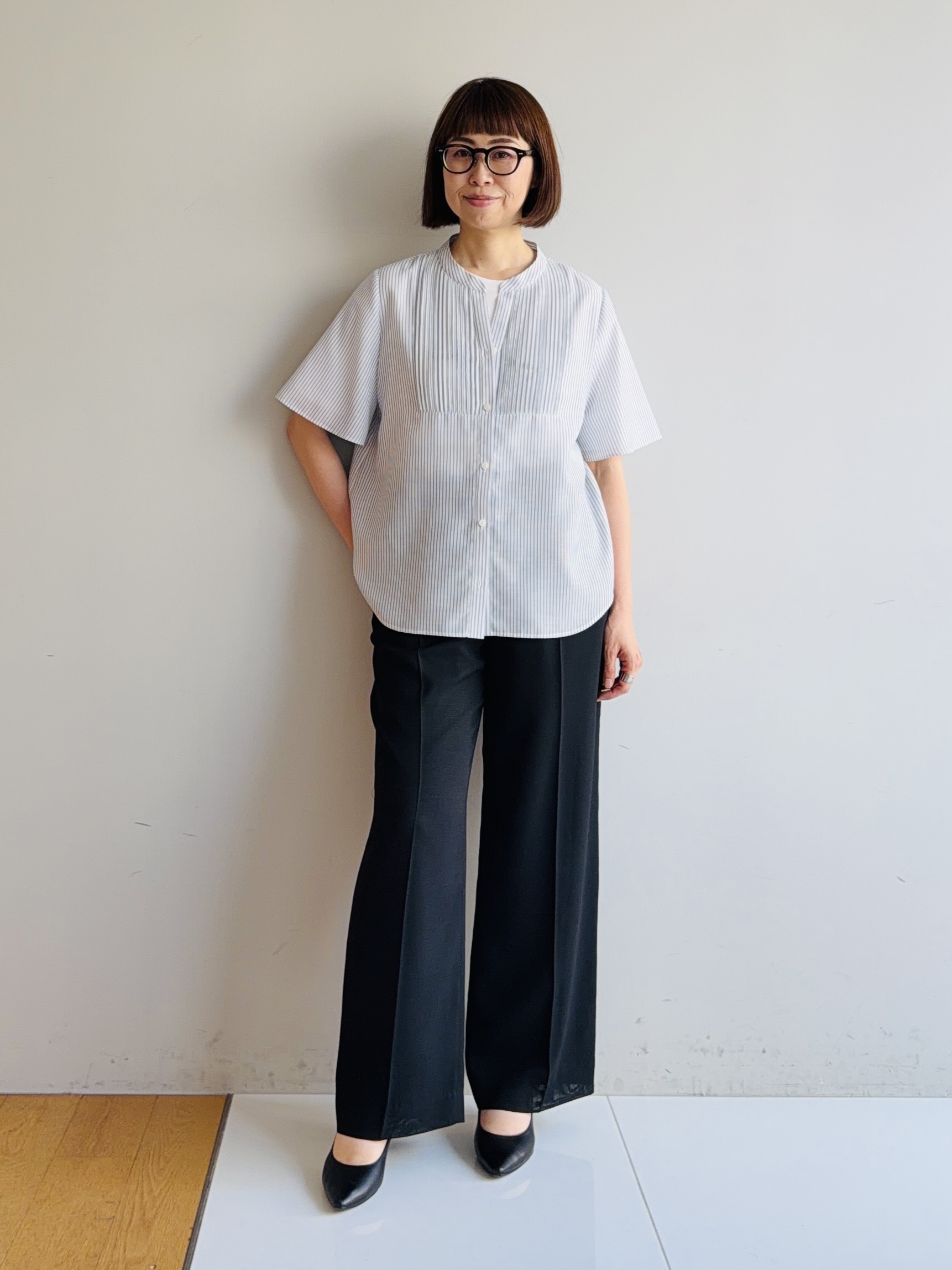 murayamaさんの「INDIVI｜【接触冷感/洗える】シアーシャンブレーピンタックブラウス」を使ったコーディネート