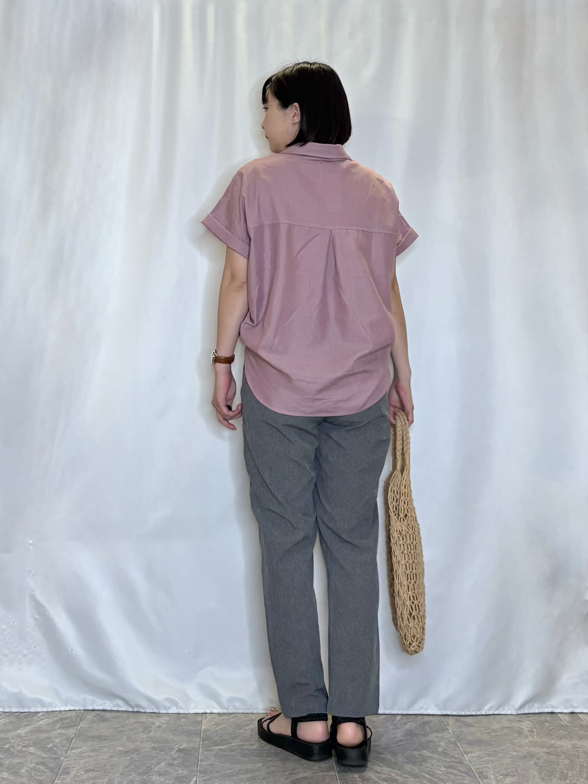 ネリさんの「SHOO･LA･RUE｜【ひんやり/UV】インせず着られる フレンチリネンスキッパーシャツ」を使ったコーディネート