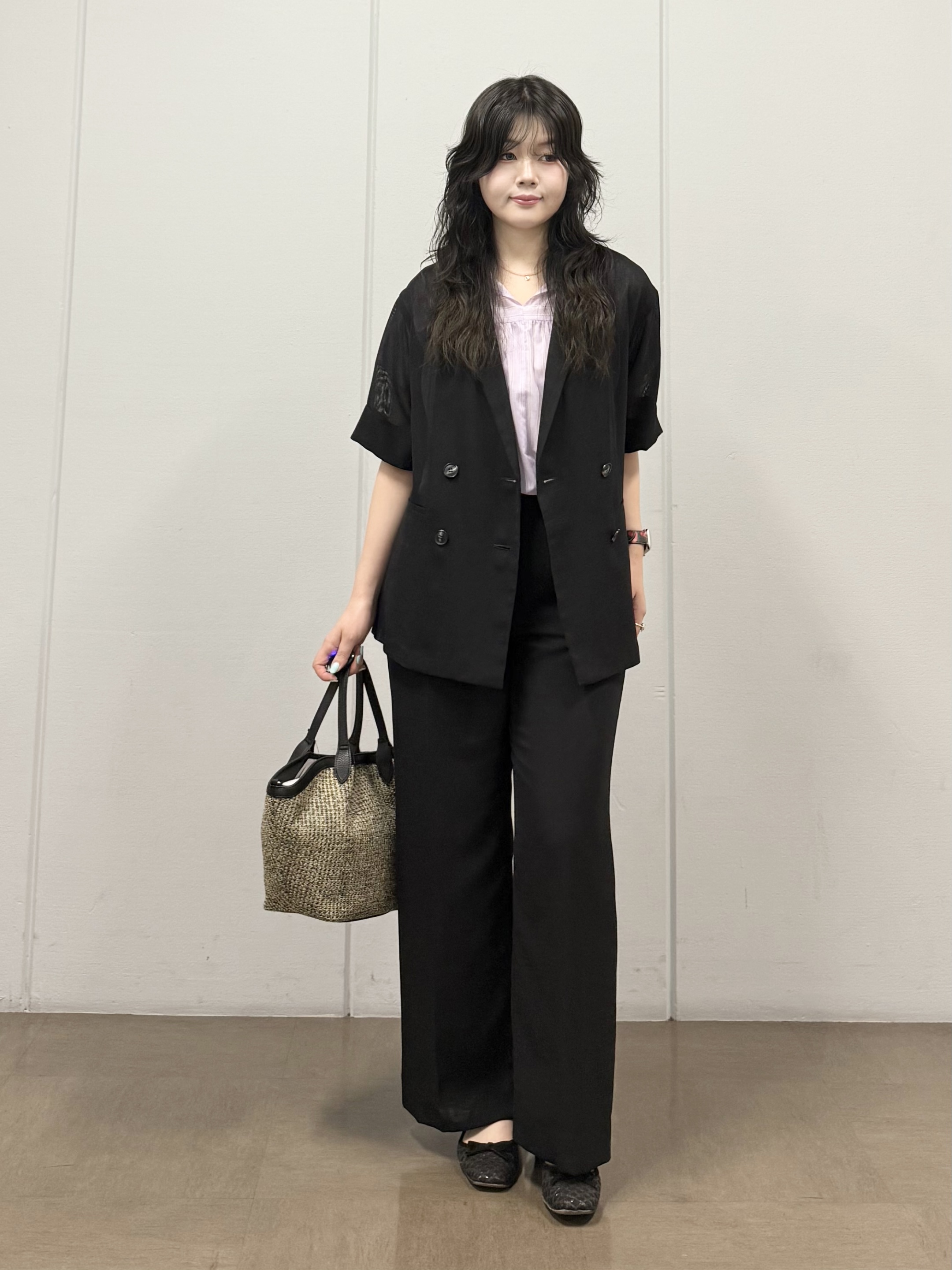 mizukiさんの「INDIVI｜【洗える／メッシュ素材／SETUP可能】半袖シアージャケット」を使ったコーディネート