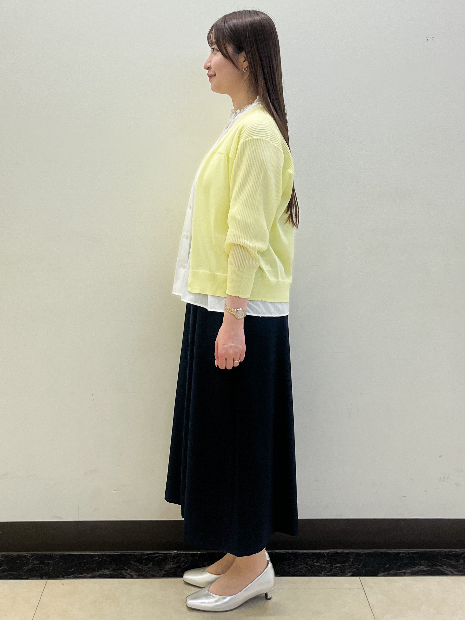 mikikoさんの「Reflect｜Vネックニットカーディガン」を使ったコーディネート