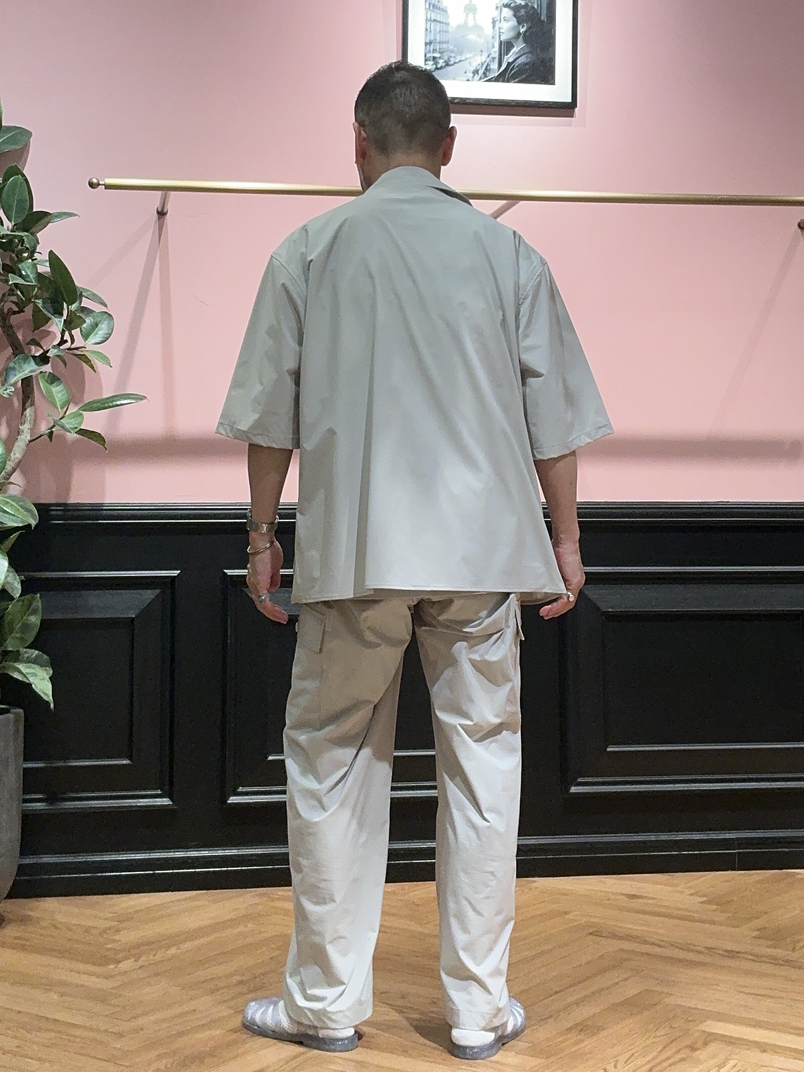 torigoeさんの「DRESSTERIOR｜【セットアップ可/撥水/クールタッチ素材】SOLOTEX 4WAYストレッチオープンカラーシャツ」を使ったコーディネート
