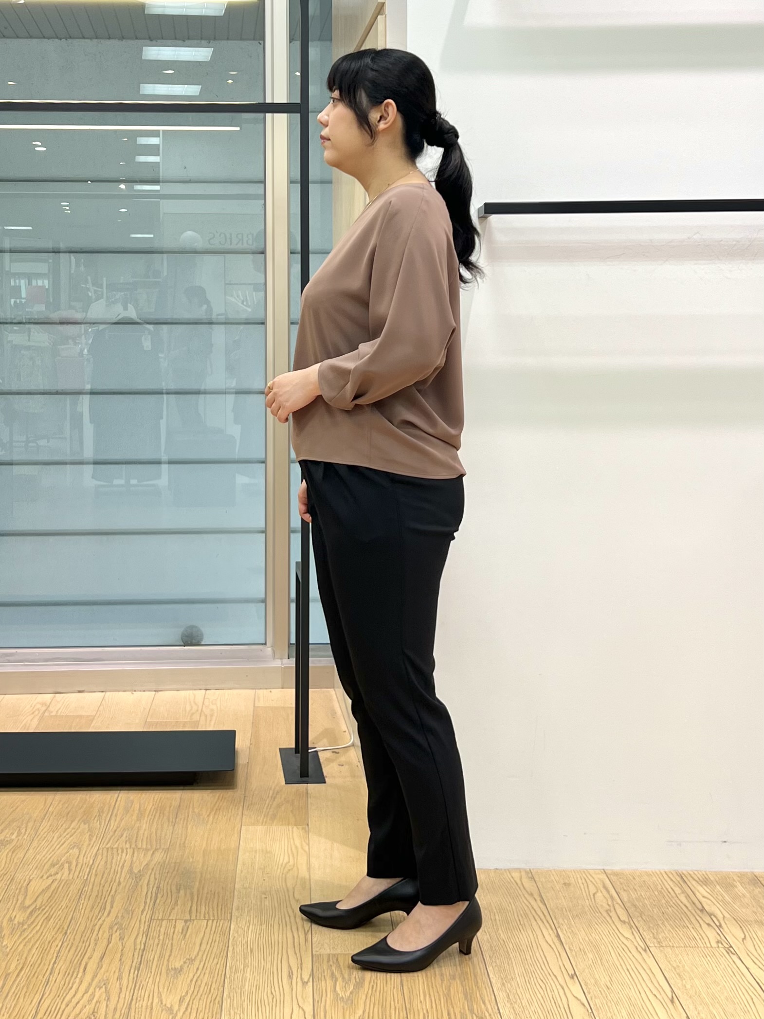 shimaさんの「INDIVI｜【さらに軽く軽快！／着る日傘】ドルマントップス」を使ったコーディネート