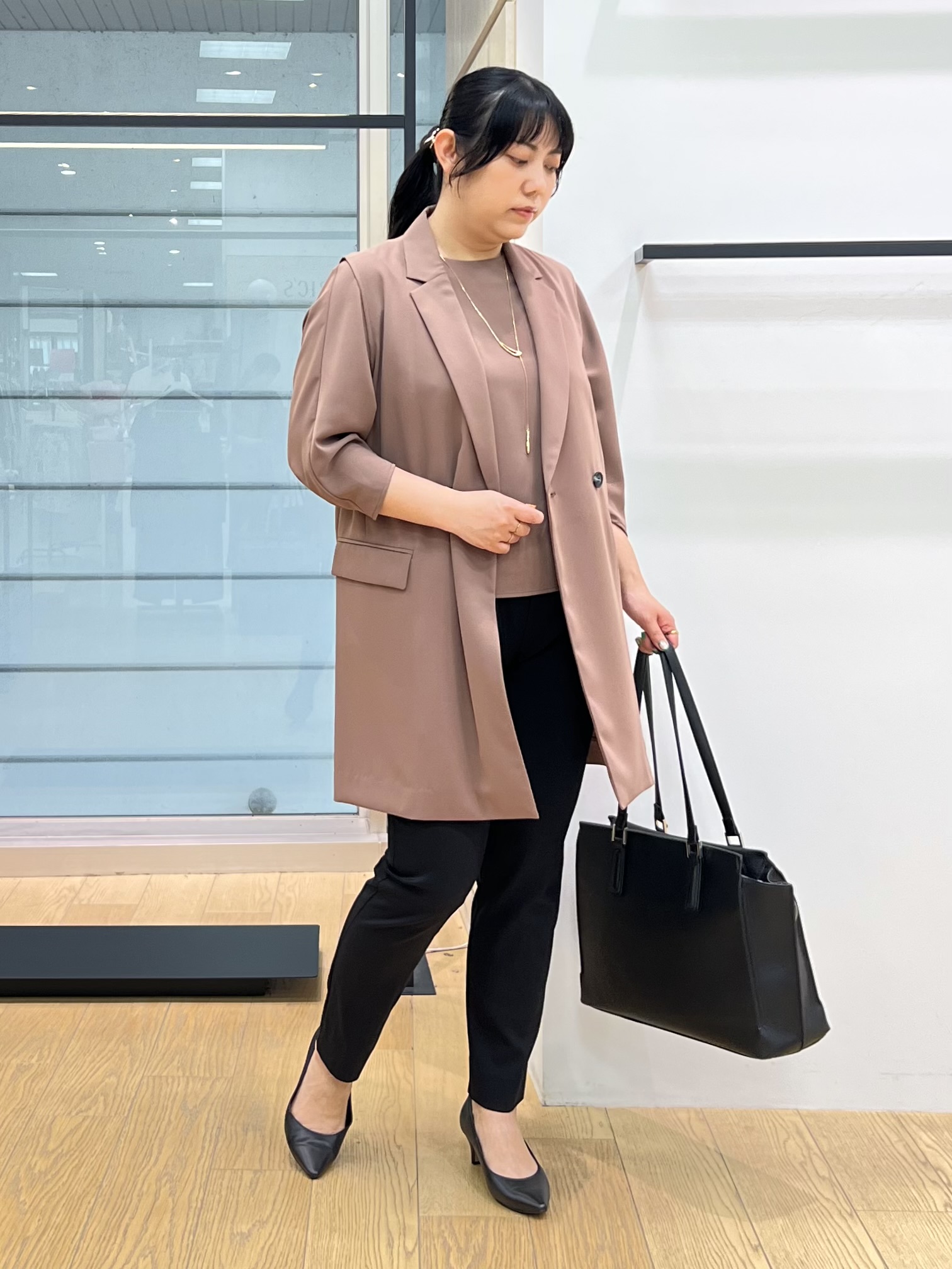 shimaさんの「INDIVI｜【さらに軽く軽快！／着る日傘】颯爽ジレジャケット」を使ったコーディネート