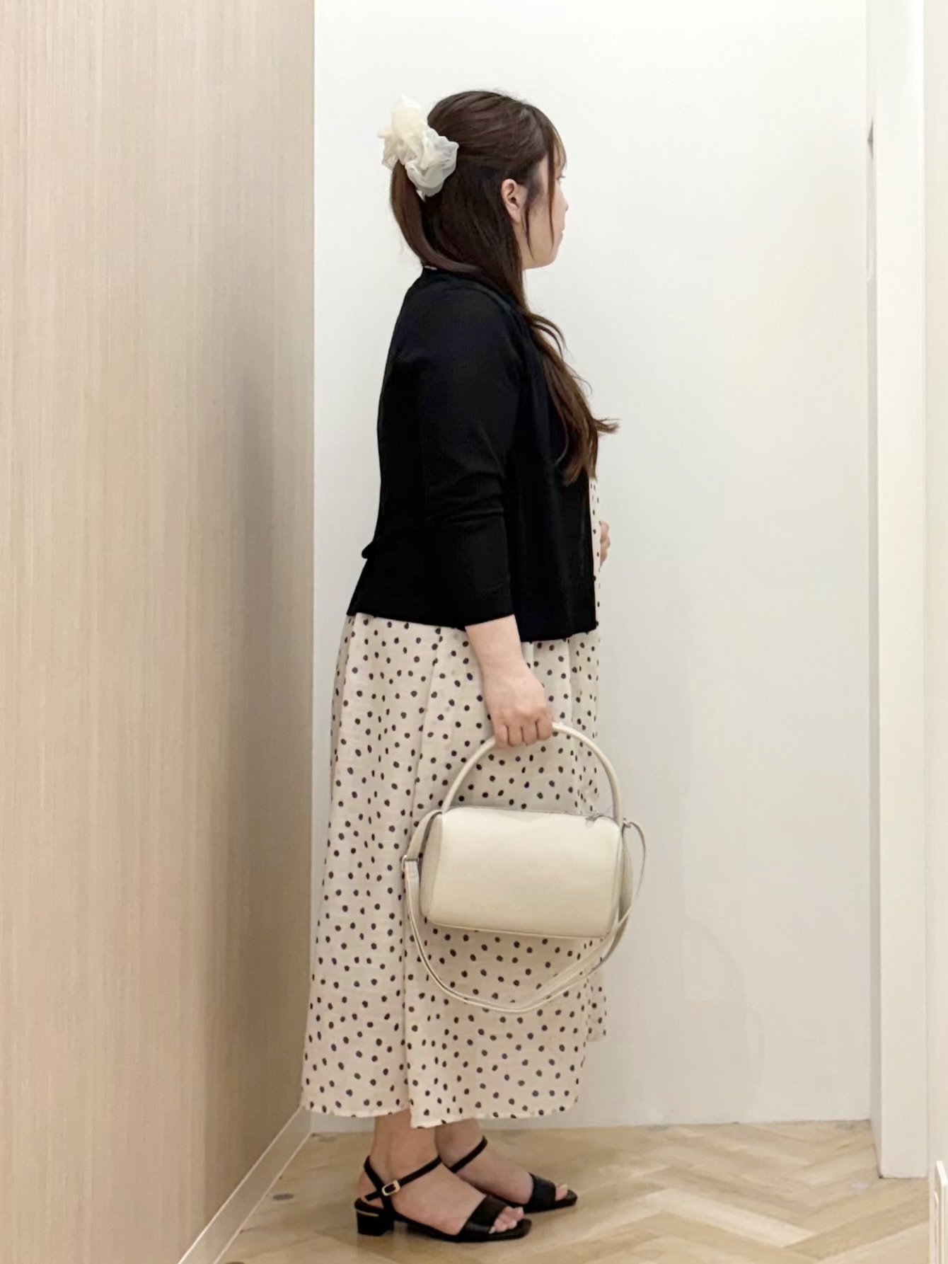 akariさんの「grove｜高評価！【接触冷感／UVカットetc】ベーシックショートカーディガン」を使ったコーディネート