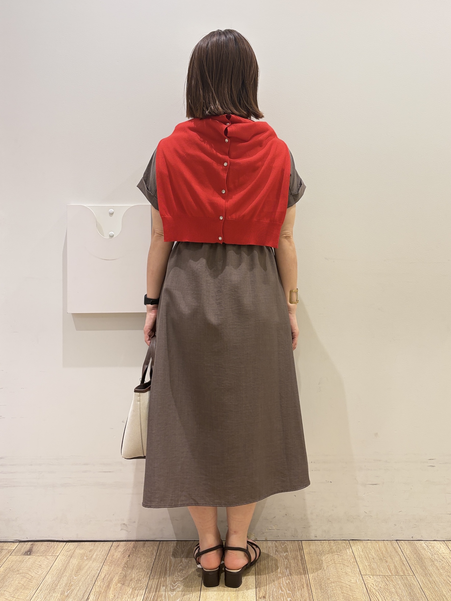 YUKOさんの「index｜ダブルポケットスキッパーワンピース【防シワ／洗濯機OK】《XS～3L／6col》」を使ったコーディネート