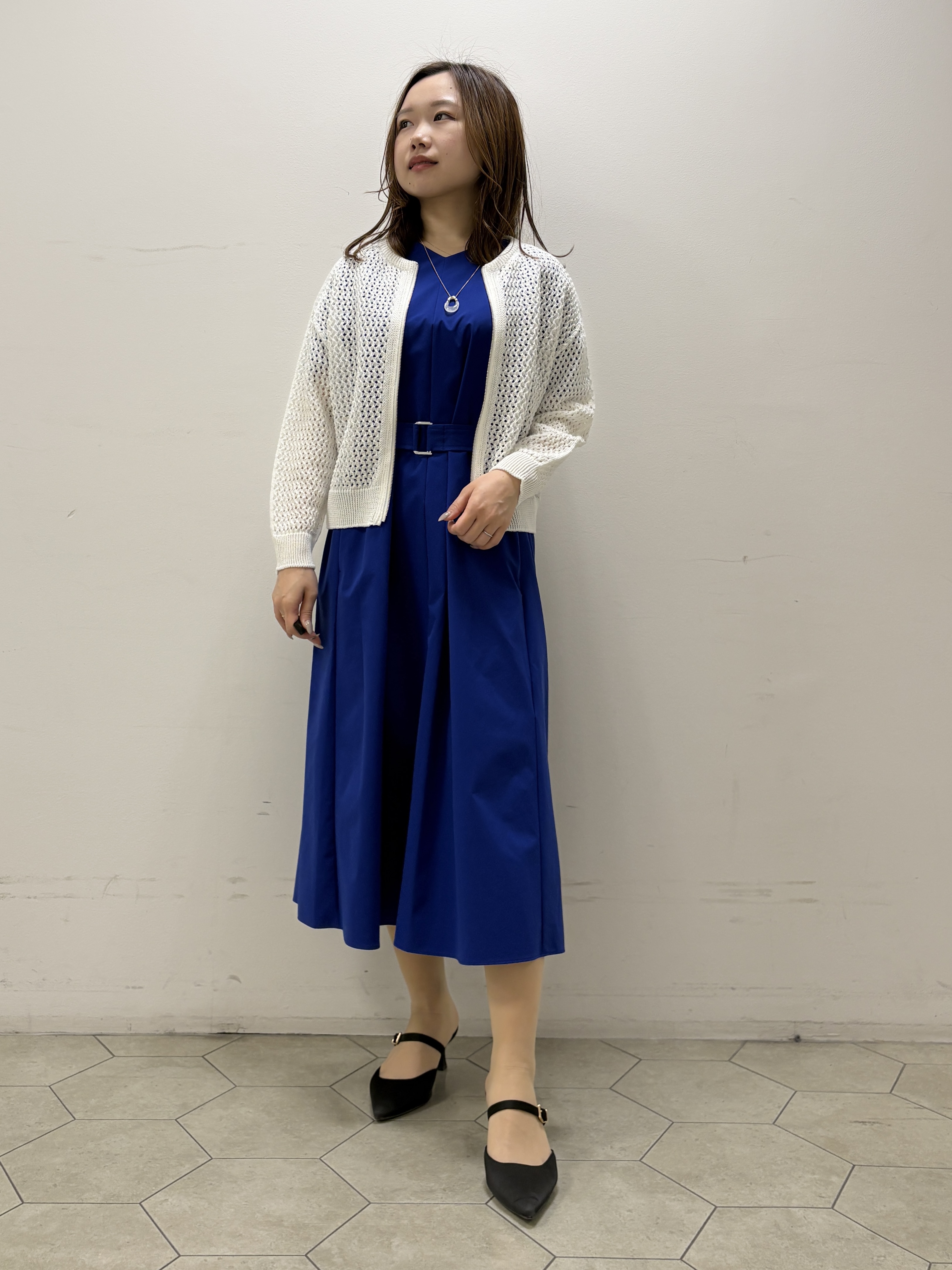 kahoさんの「INDIVI｜【洗える／コットン】メッシュジップニットカーディガン」を使ったコーディネート