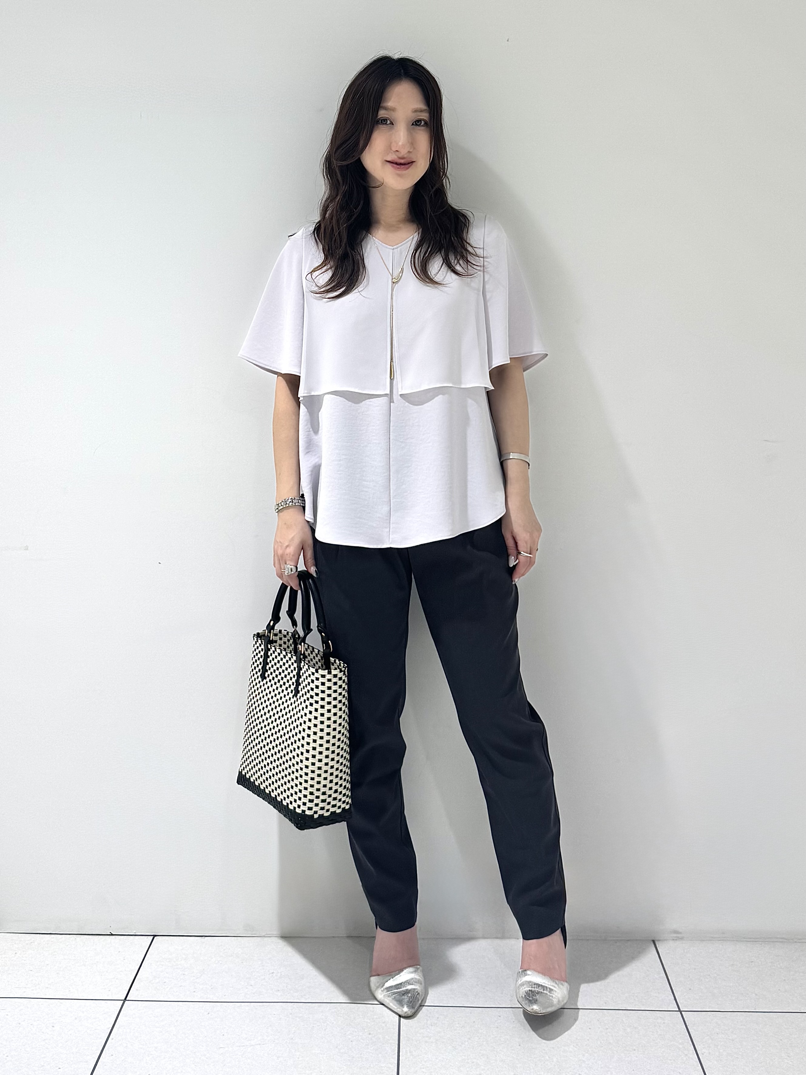 そんさんの「INDIVI｜【着る日傘】シフォンドッキングブラウス」を使ったコーディネート