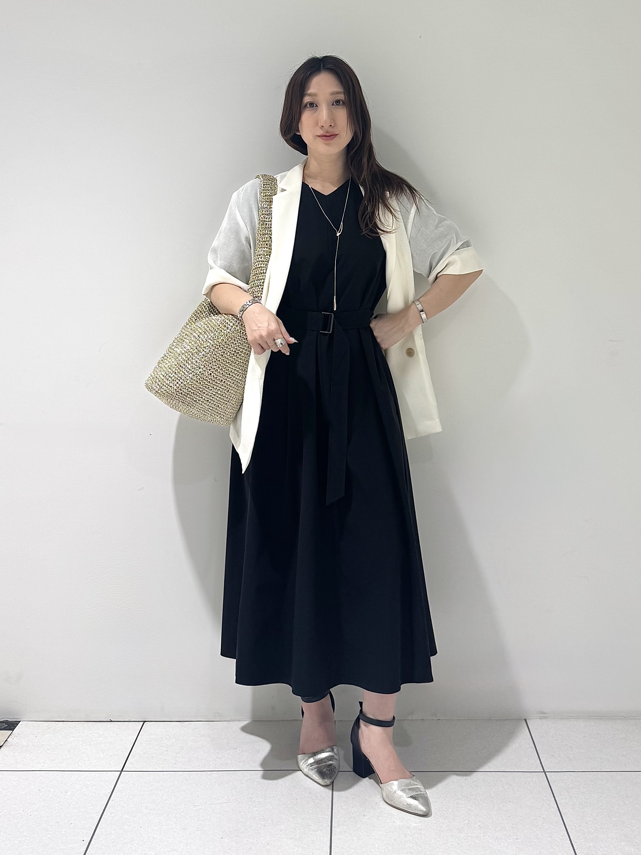 そんさんの「INDIVI｜【洗える／メッシュ素材／SETUP可能】半袖シアージャケット」を使ったコーディネート
