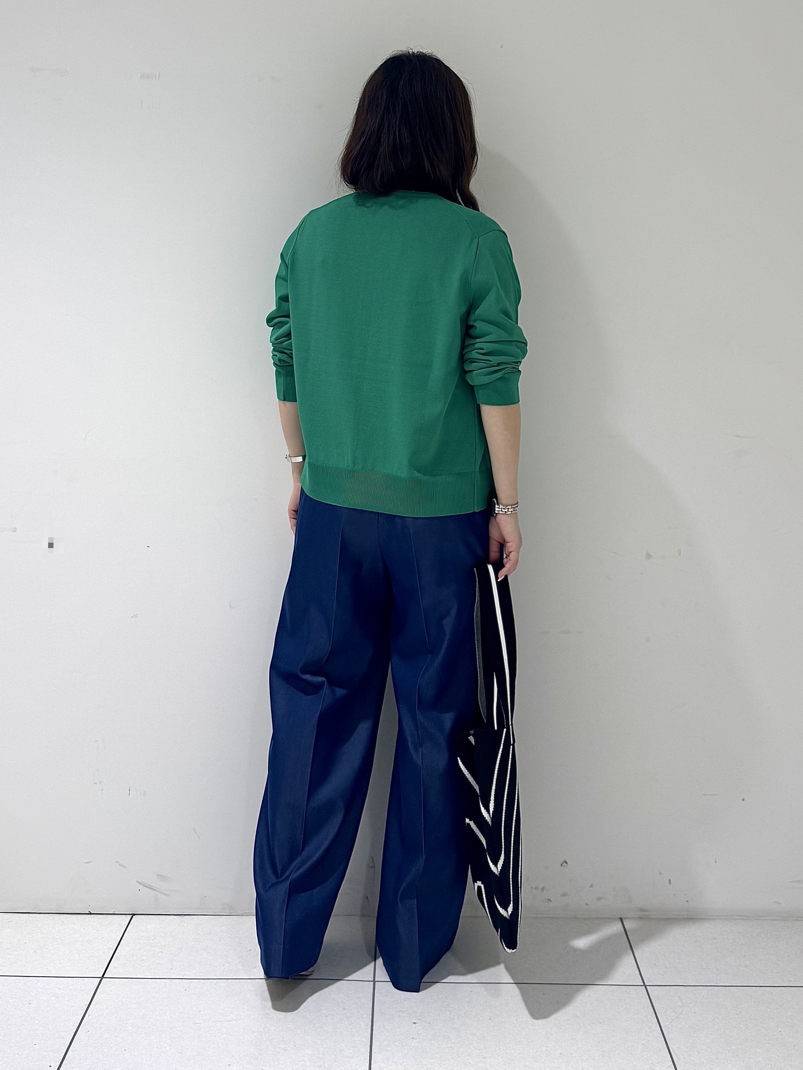 そんさんの「INDIVI｜【UVケア/接触冷感／アンサンブル】丸首カーディガン＆袖スリット5分袖ニット」を使ったコーディネート
