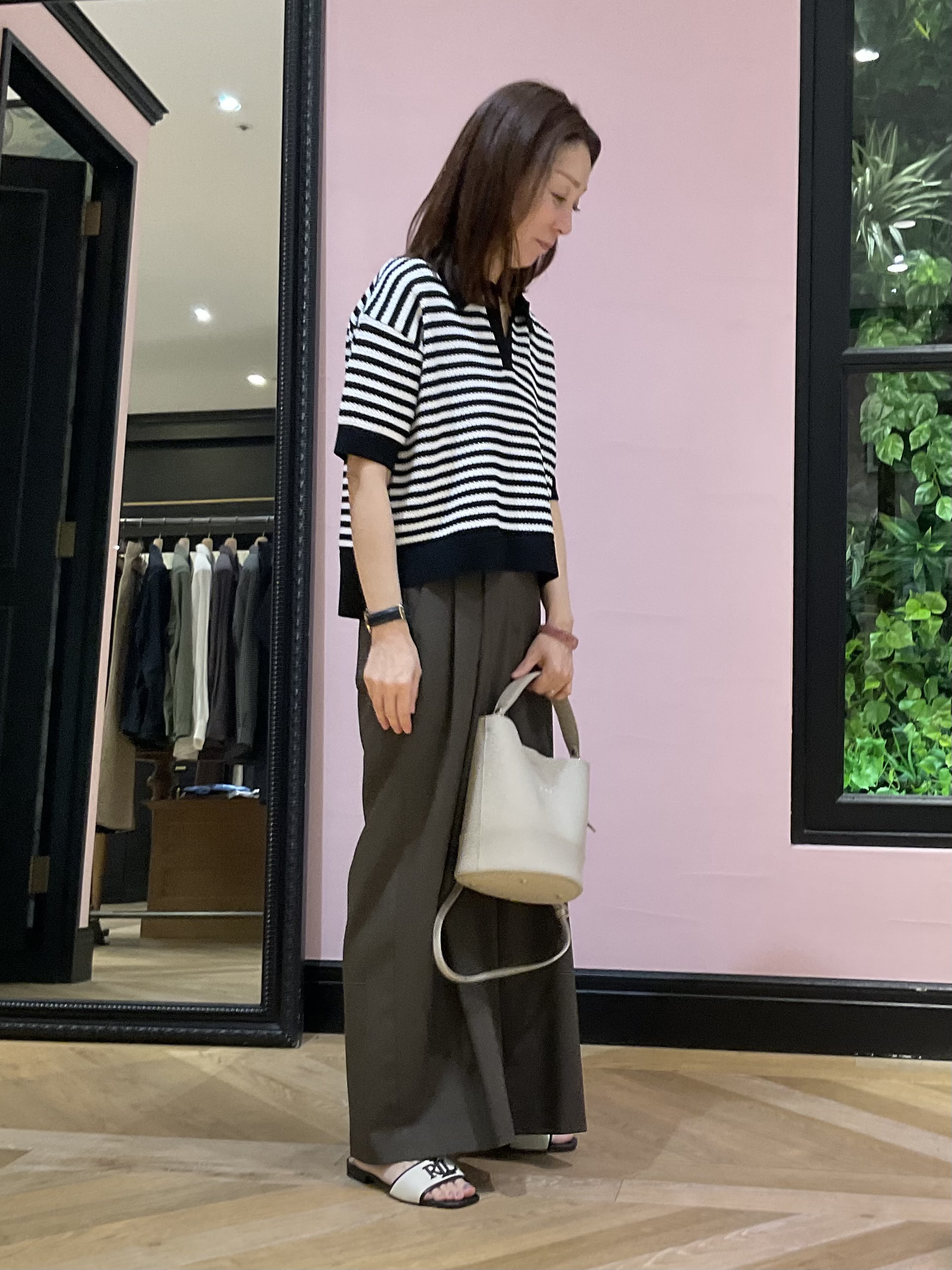 Hiwatashiさんの「DRESSTERIOR｜ウォッシャブルスキッパークロップドニット」を使ったコーディネート