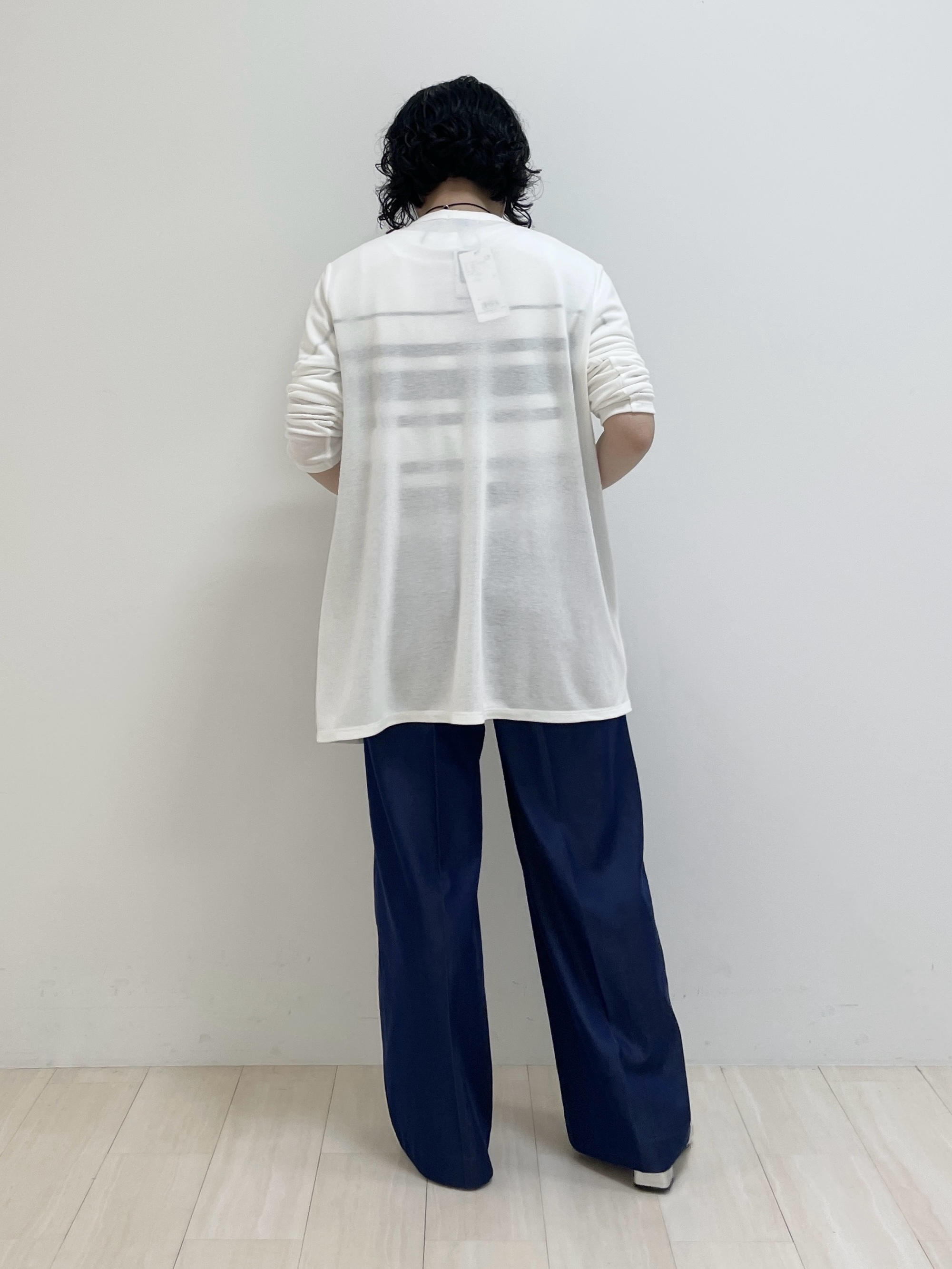 kanaさんの「INDIVI｜【洗える】ガーター編みVネックニットT」を使ったコーディネート