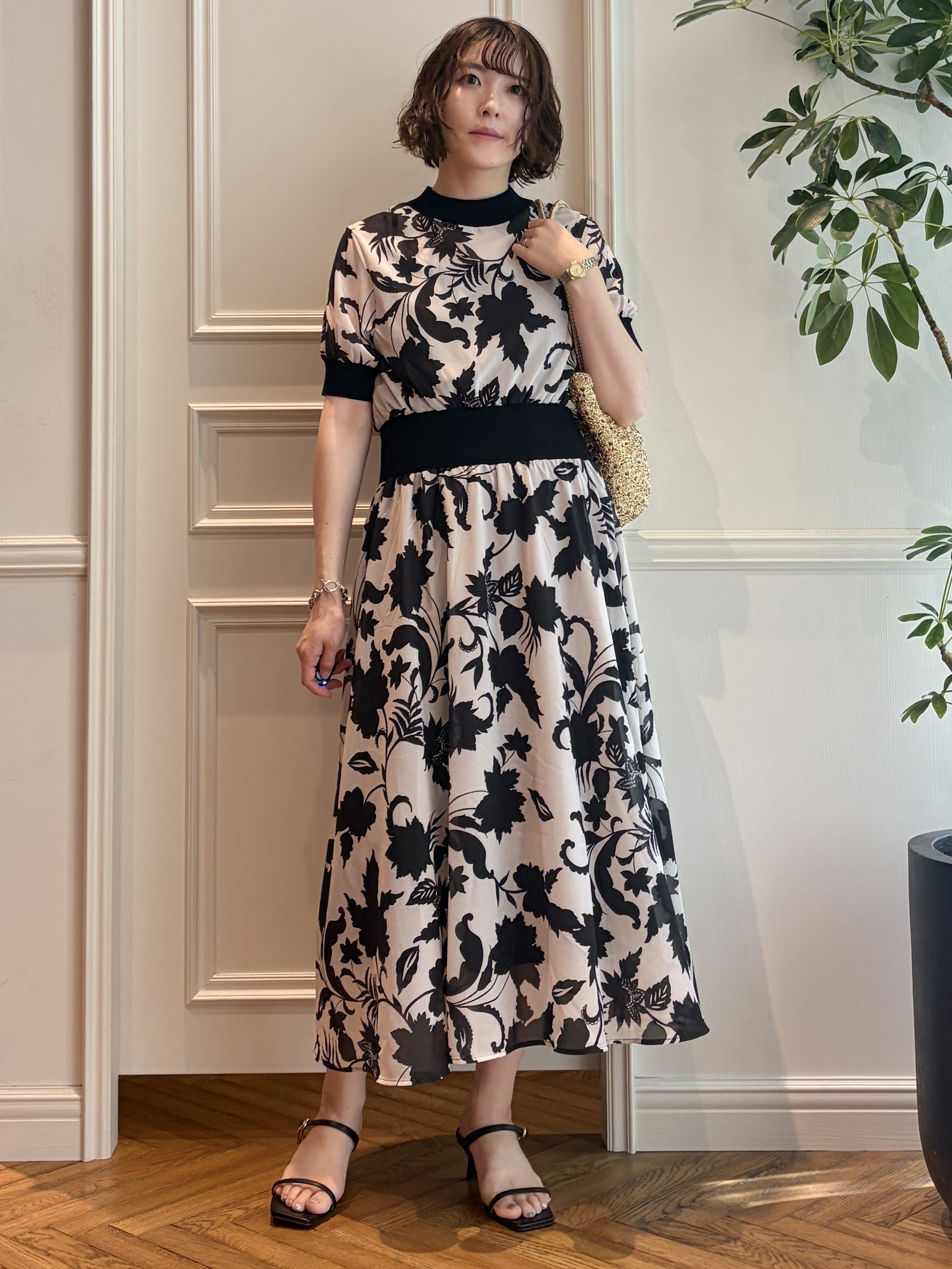 nakaoさんの「DRESSTERIOR｜【otonaMUSE5月号掲載】スキニーベルトサンダル」を使ったコーディネート
