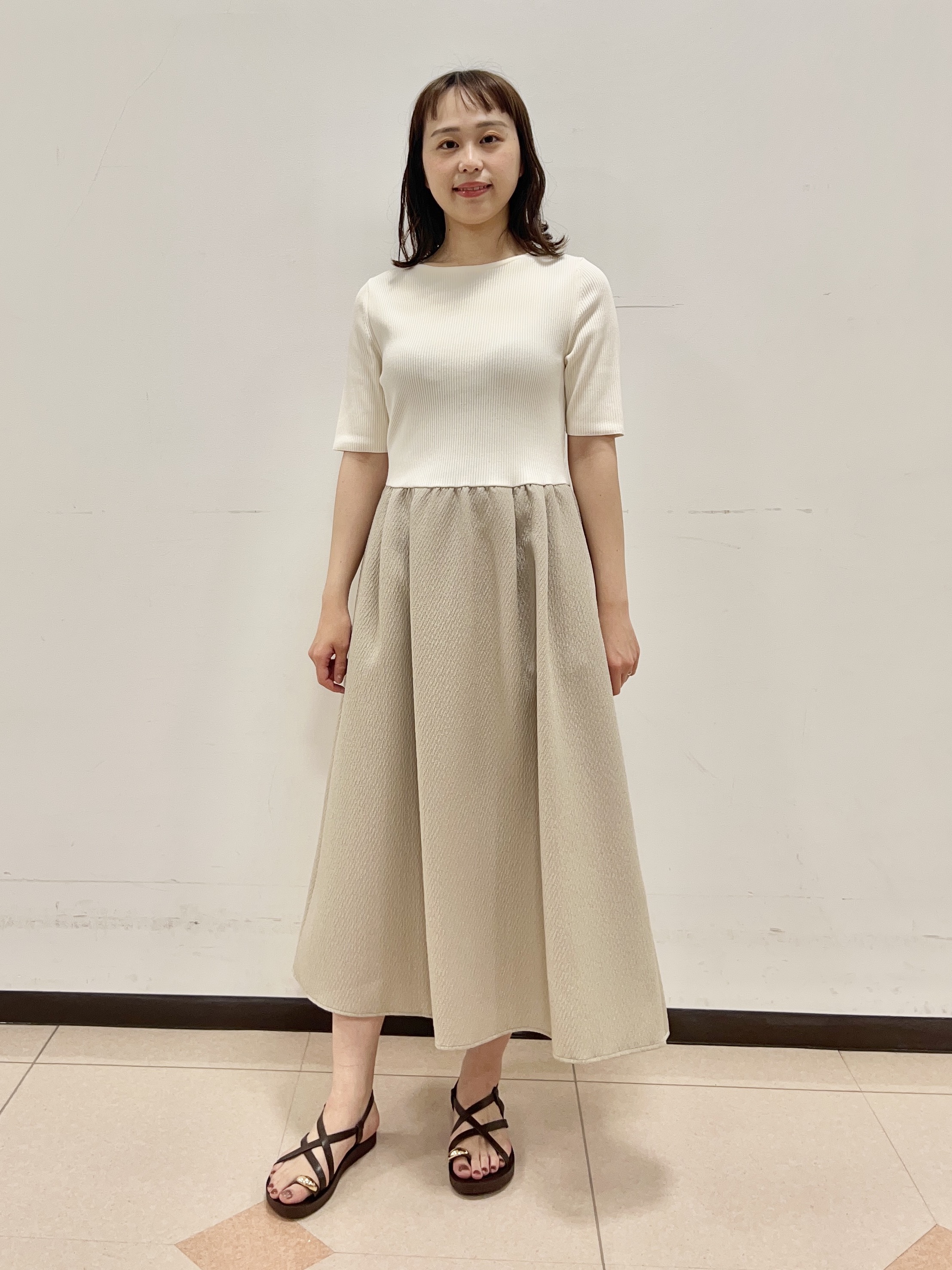 りおさんの「UNTITLED｜【一枚でサマ見え】ニットドッキングジャガードワンピース」を使ったコーディネート