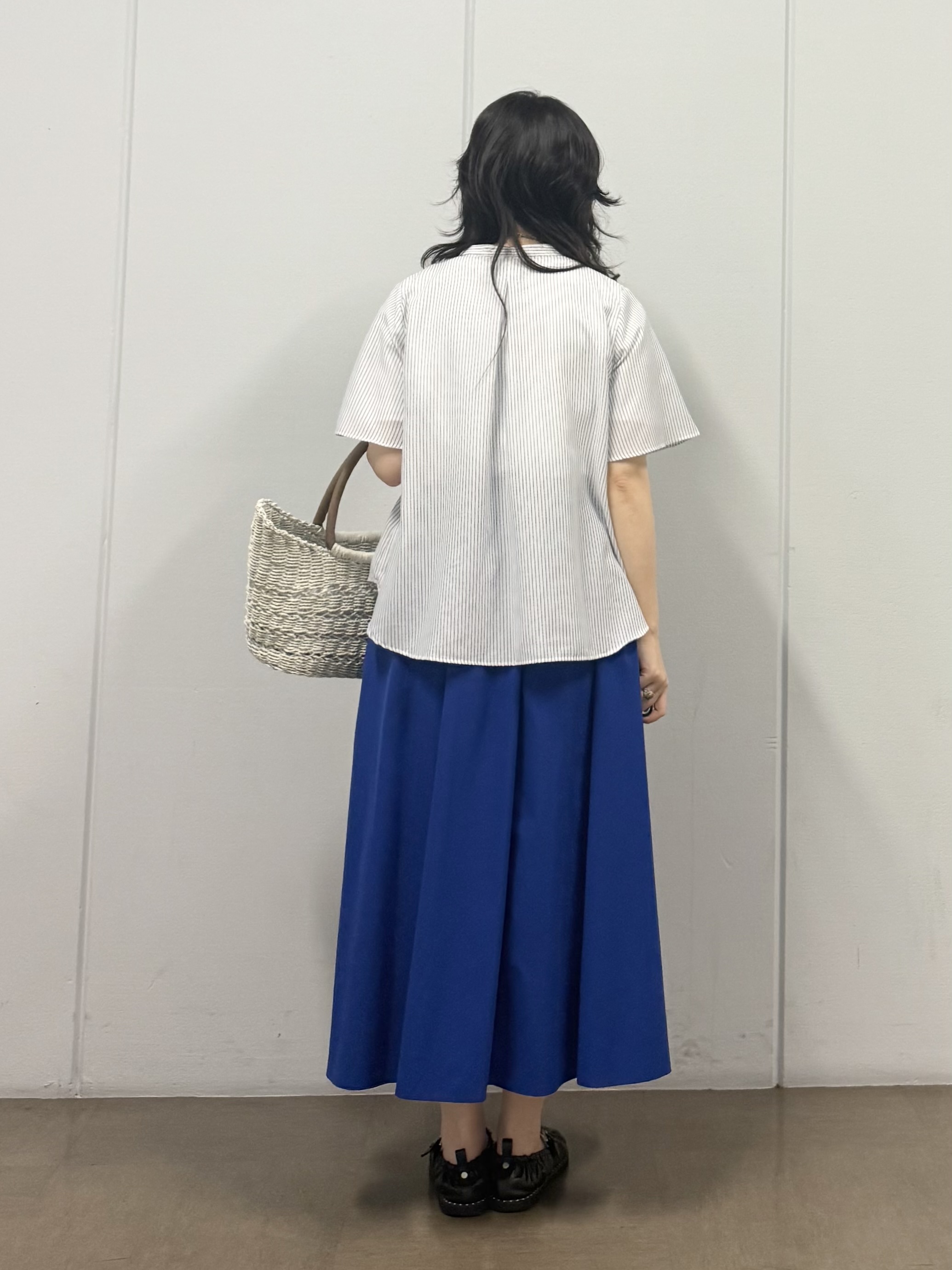 mizukiさんの「INDIVI｜【UVケア／選べるグラフィック】スムースジャージTシャツ」を使ったコーディネート