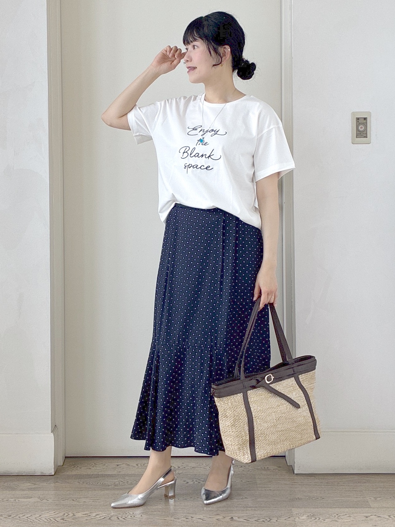  beni_gingerさんの「Reflect｜【接触冷感】ラインアート刺繍Tシャツ」を使ったコーディネート