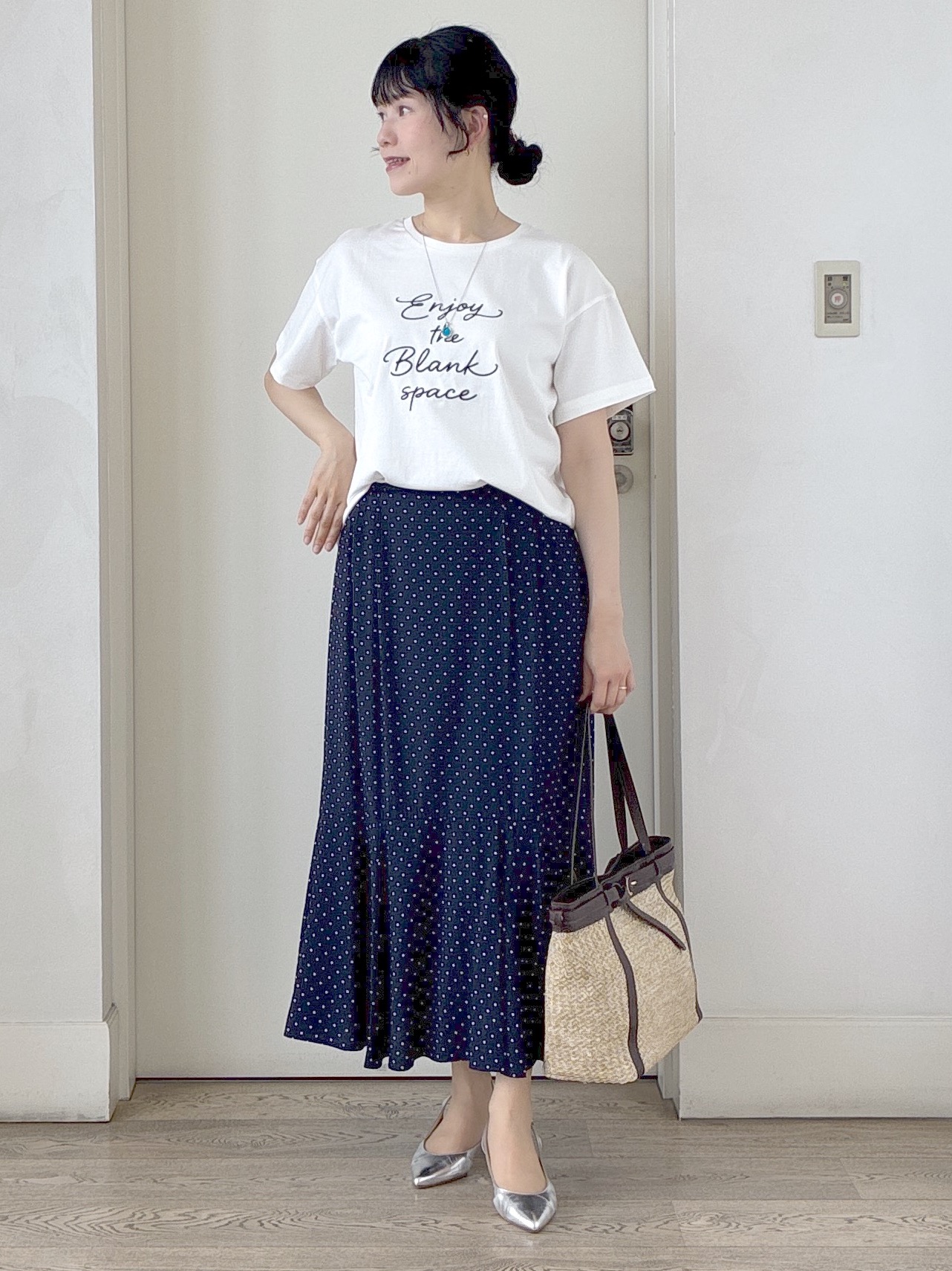  beni_gingerさんの「Reflect｜【接触冷感】ラインアート刺繍Tシャツ」を使ったコーディネート