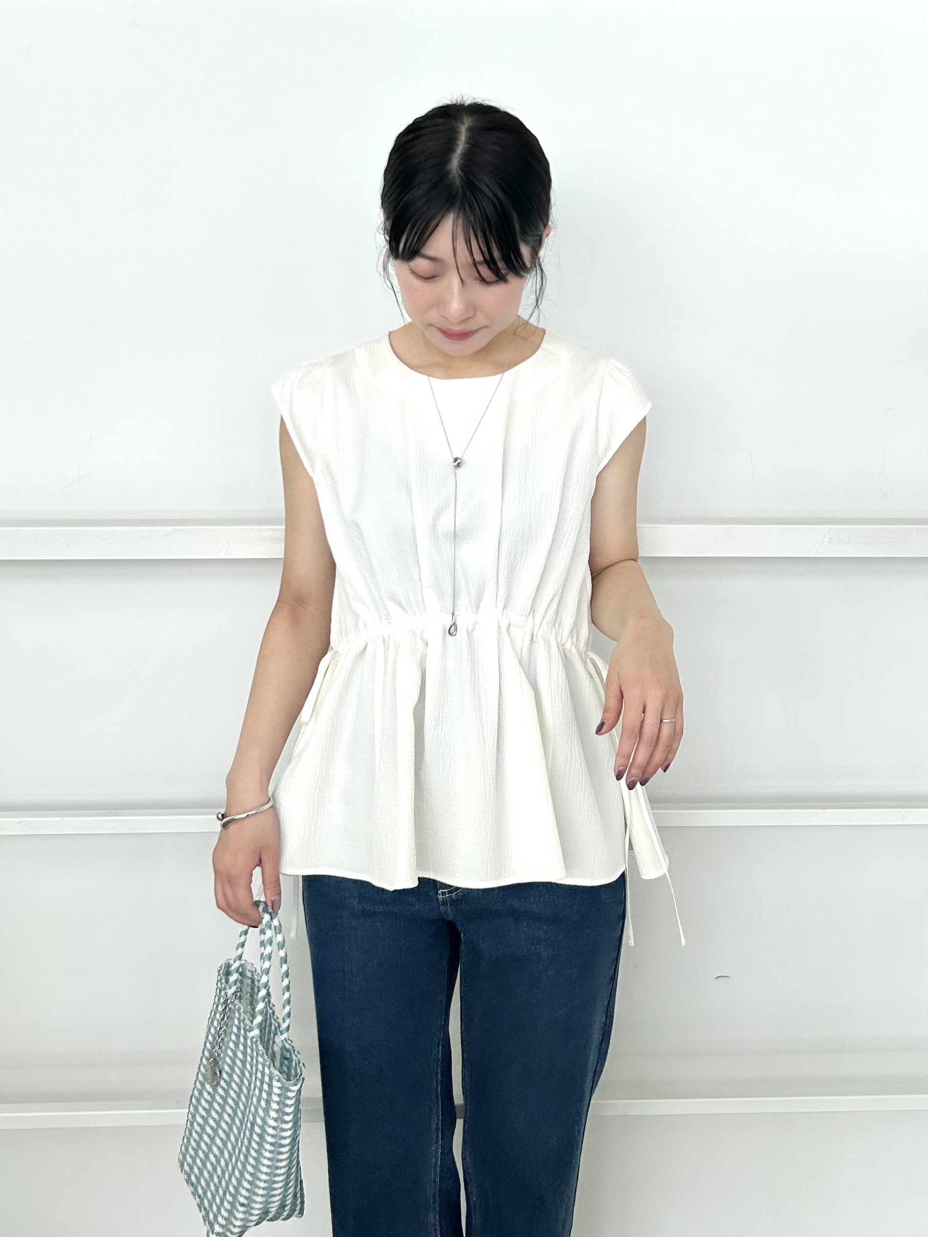 RINAさんの「index｜シボサイドリボンペプラムブラウス【洗濯機OK／防シワ／ストレッチ／イージーアイロン】」を使ったコーディネート