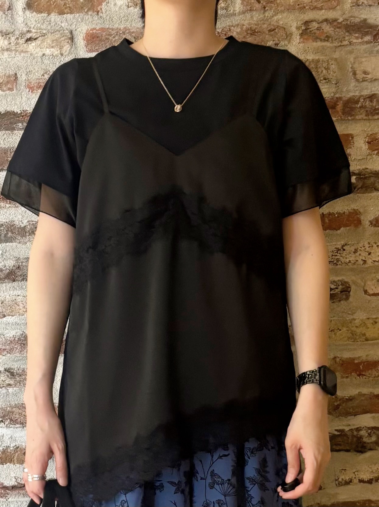 しばさんの「THE SHOP TK｜【M-XL/ひんやり】上品な透け感 袖口シアーTシャツ」を使ったコーディネート