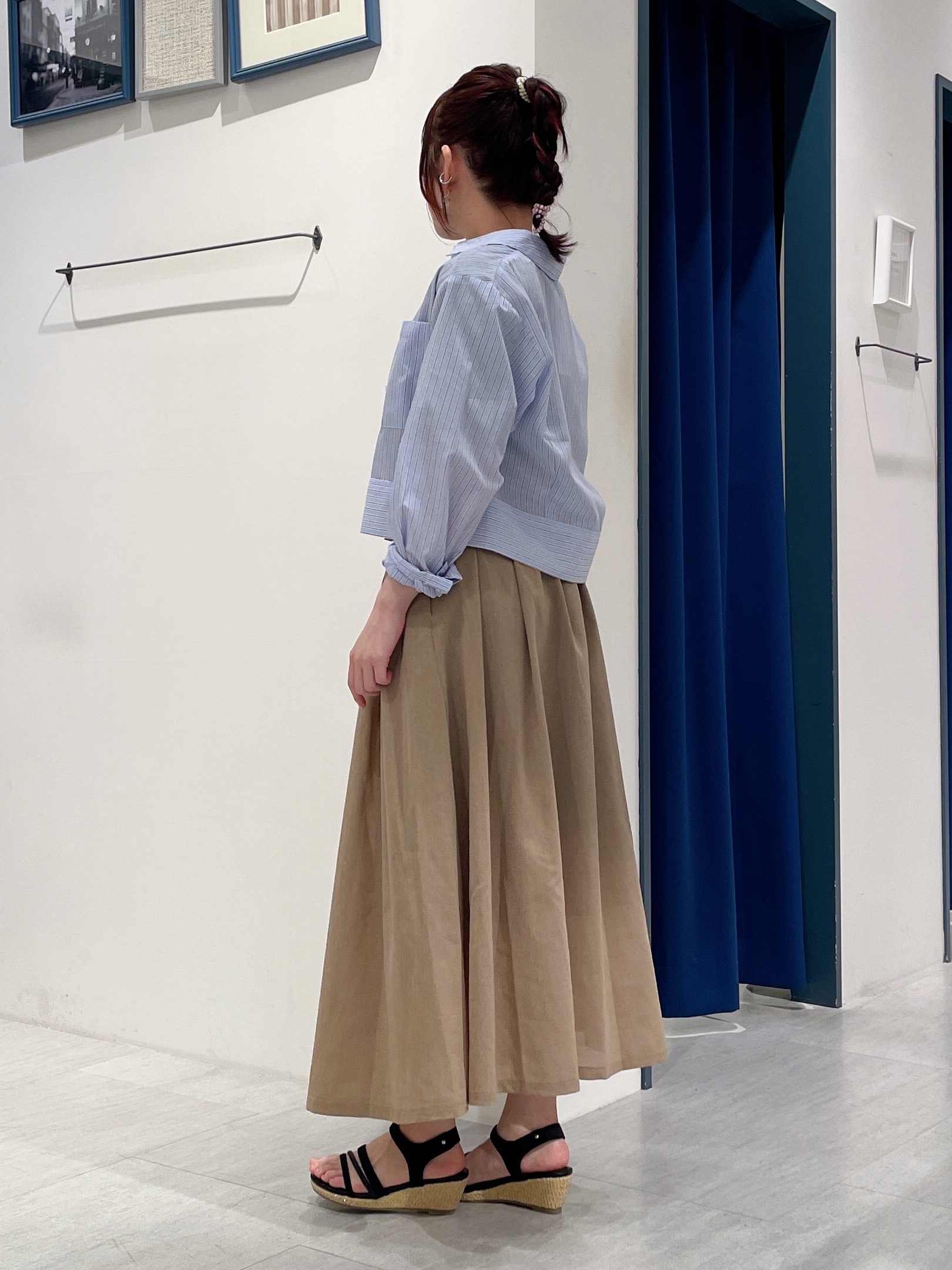 haruさんの「grove｜【貴島明日香さん着用／イージーケア／接触冷感】麻混クロップドシャツ」を使ったコーディネート