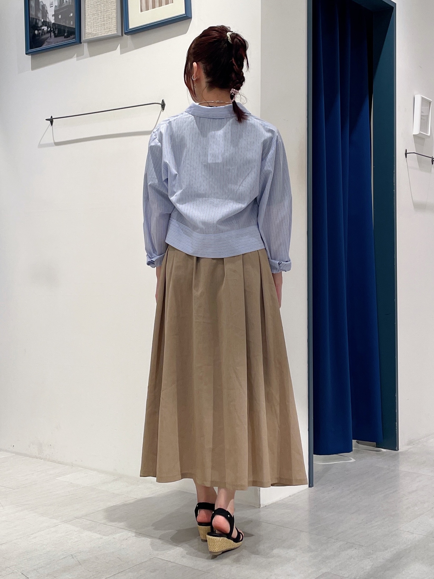 haruさんの「grove｜【貴島明日香さん着用／イージーケア／接触冷感】麻混クロップドシャツ」を使ったコーディネート