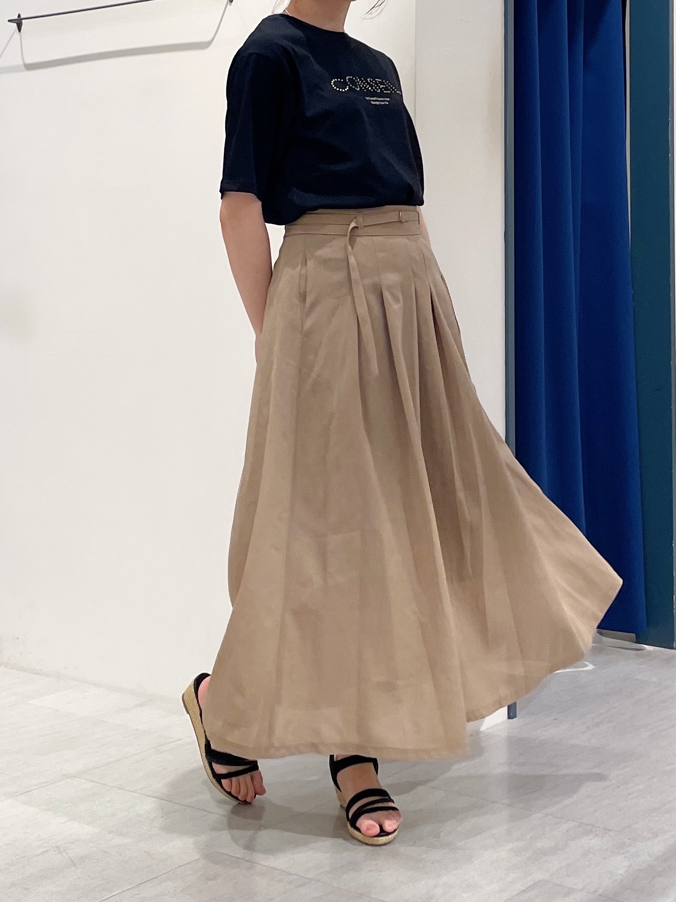 haruさんの「grove｜【貴島明日香さん着用／イージーケア／接触冷感】麻混クロップドシャツ」を使ったコーディネート