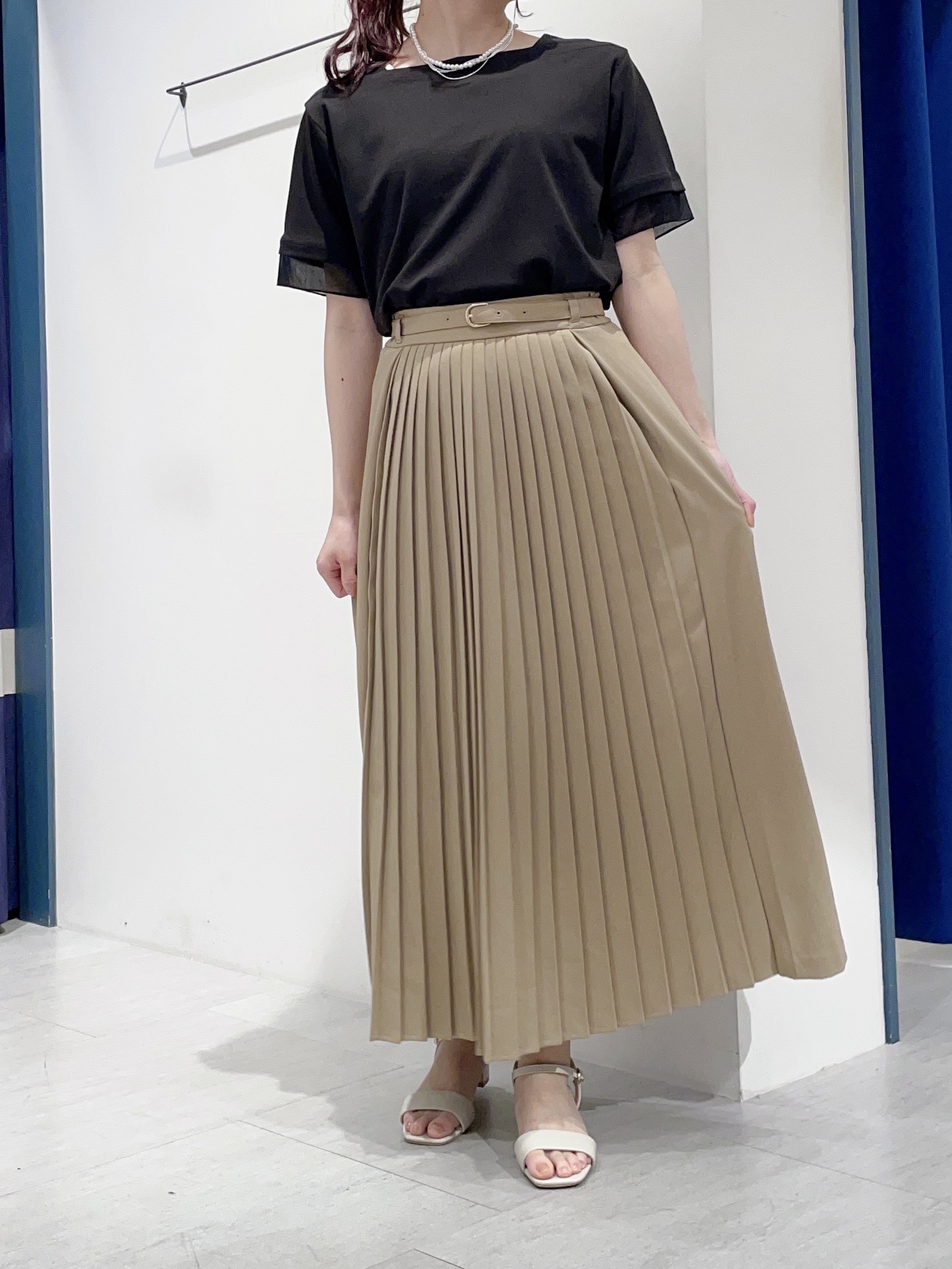 haruさんの「grove｜【二の腕カバー/UVカット・ひんやり】袖口シアースクエアネックTシャツ」を使ったコーディネート