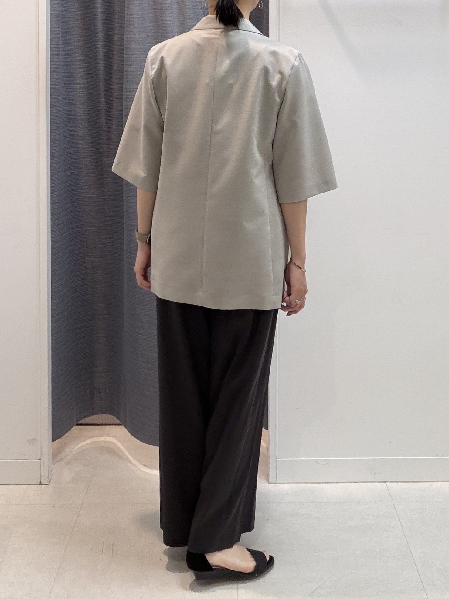 shihoさんの「INDIVI｜【シワになりにくい/セットアップ可/接触冷感】ハーフスリーブジャケット」を使ったコーディネート