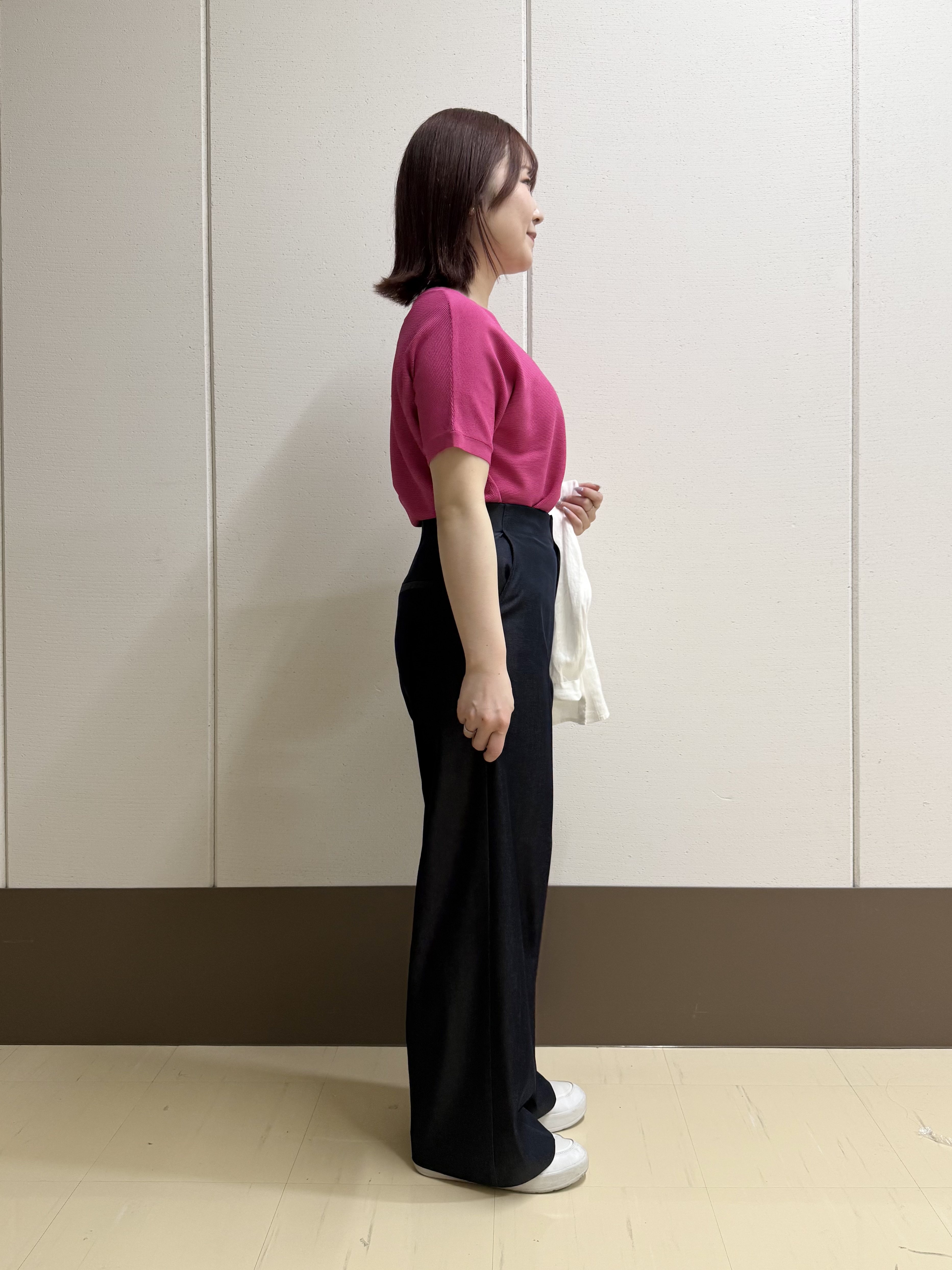 Rikoさんの「INDIVI｜【洗える】ガーター編みVネックニットT」を使ったコーディネート