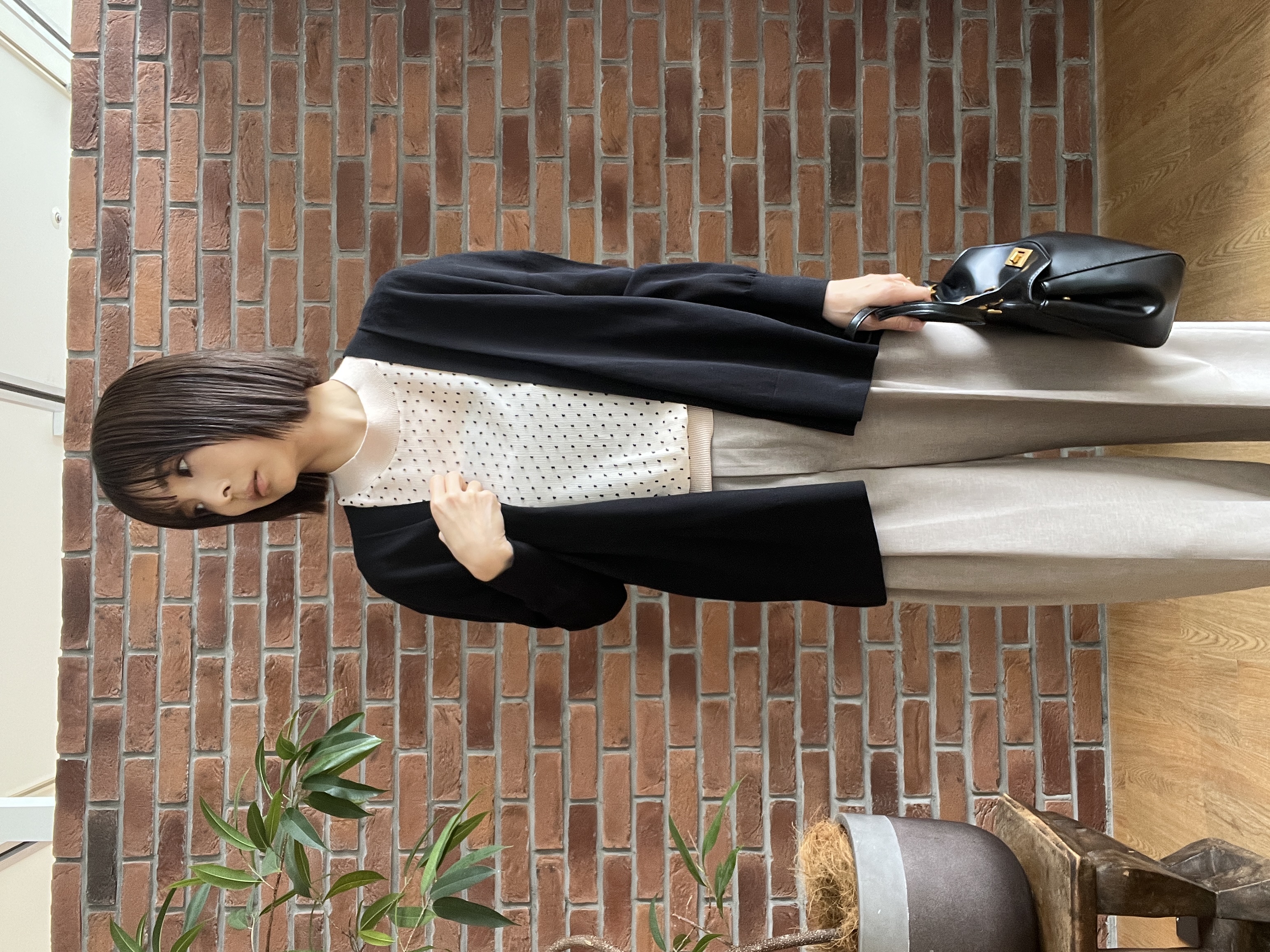 misaさんの「DRESSTERIOR｜【接触冷感/セットアップ可】２WAYストレッチ ワイドパンツ」を使ったコーディネート