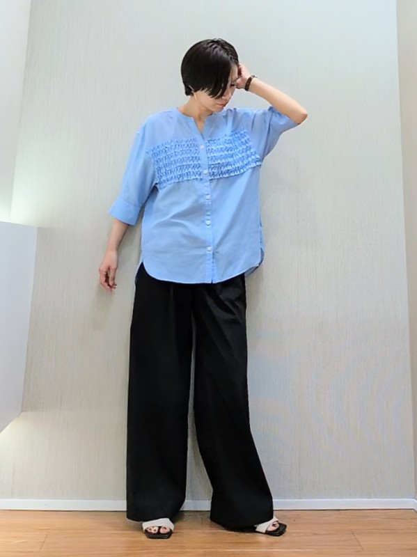 ミズタさんの「UNTITLED｜【接触冷感/通気性/洗える】フロントフリルブラウス」を使ったコーディネート