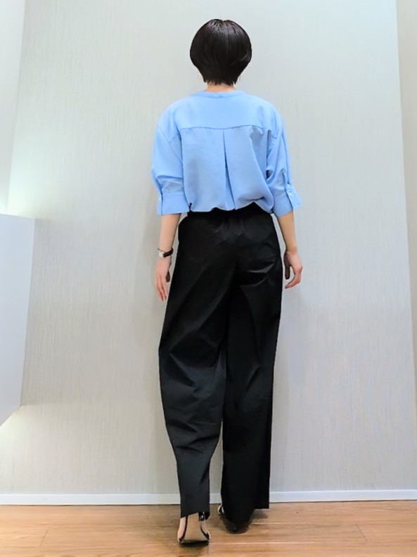 ミズタさんの「UNTITLED｜【接触冷感/通気性/洗える】フロントフリルブラウス」を使ったコーディネート