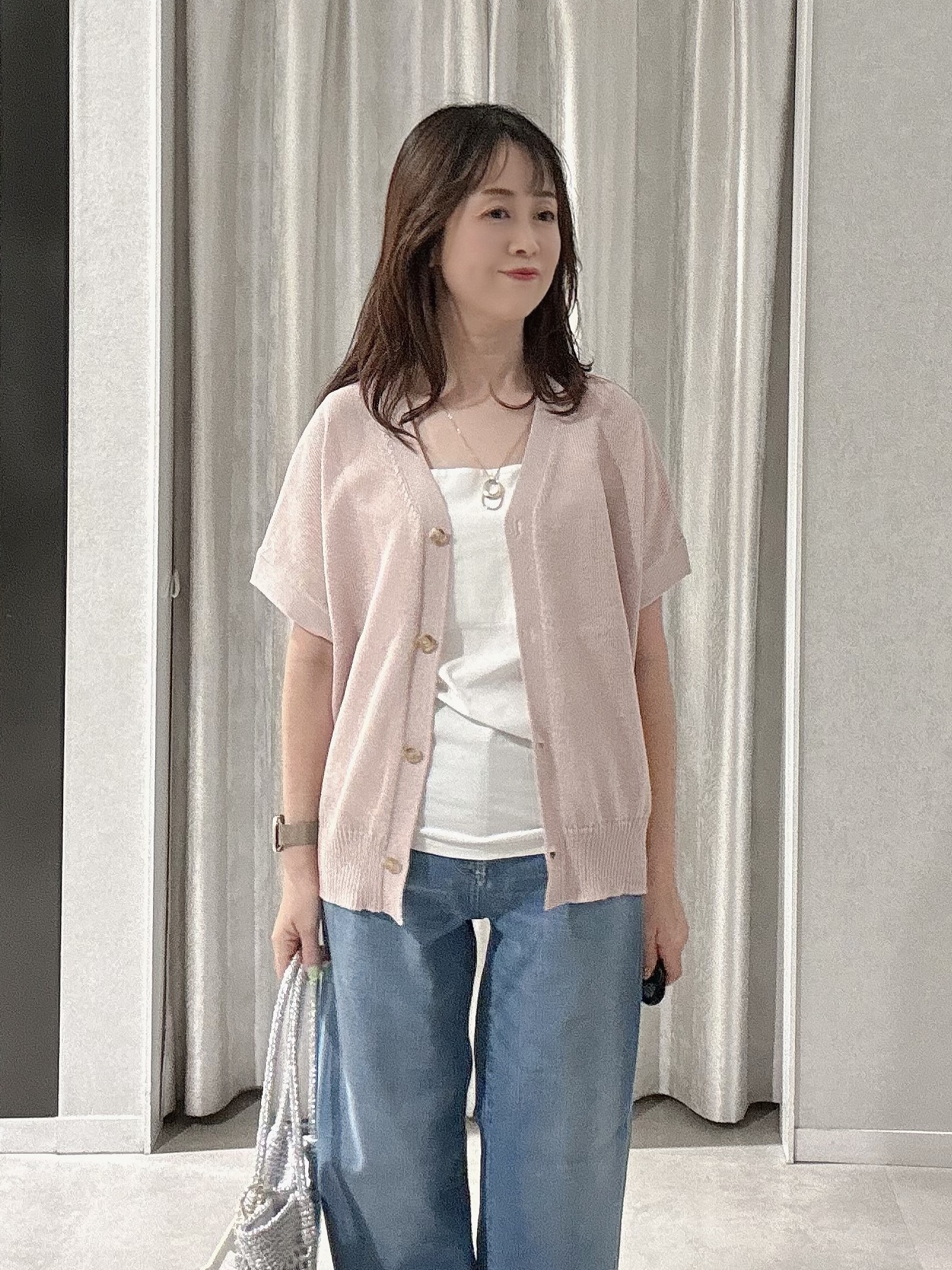 makiさんの「UNTITLED｜【洗える/清涼感】ドライタッチスリーブレスカーディガン」を使ったコーディネート